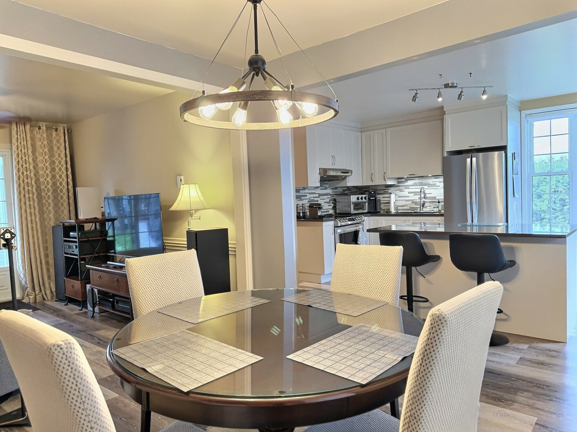 









27


Rue Principale S.

,
Saint-Eugène-de-Guigues,




QC
J0Z3L0

