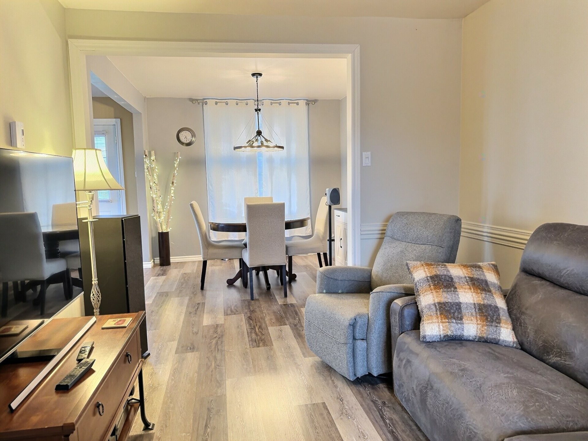 









27


Rue Principale S.

,
Saint-Eugène-de-Guigues,




QC
J0Z3L0

