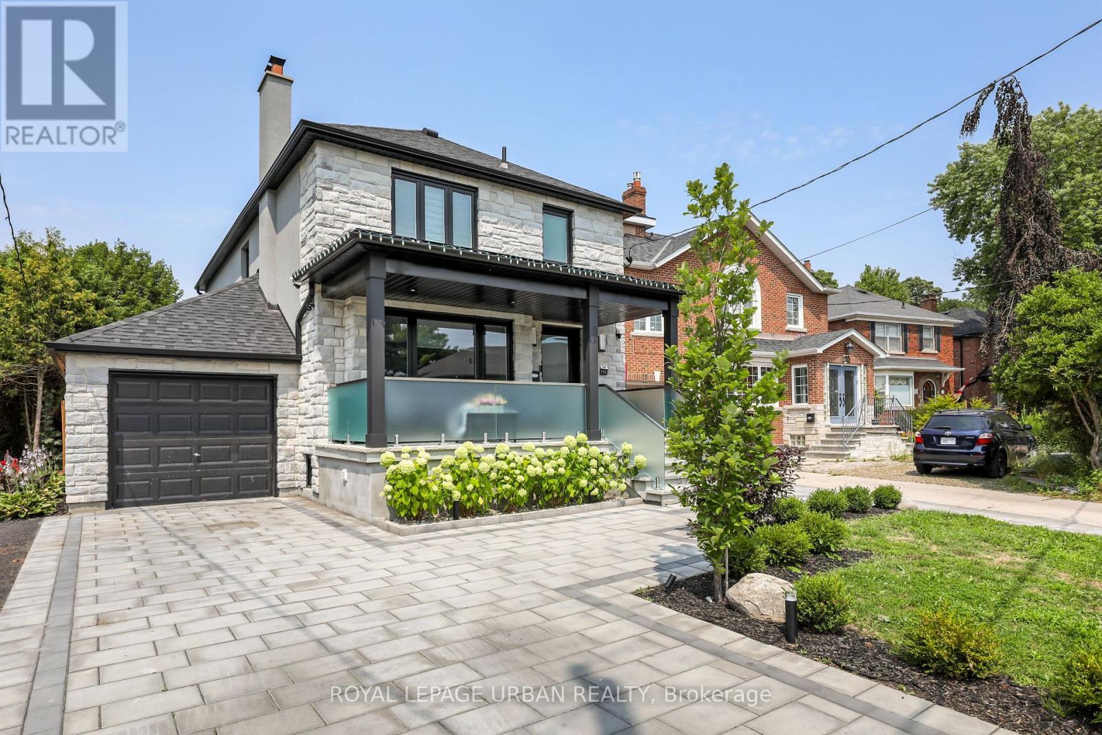 












182 PARKVIEW HILL CRESCENT

,
Toronto,




Ontario
M4B1R8

