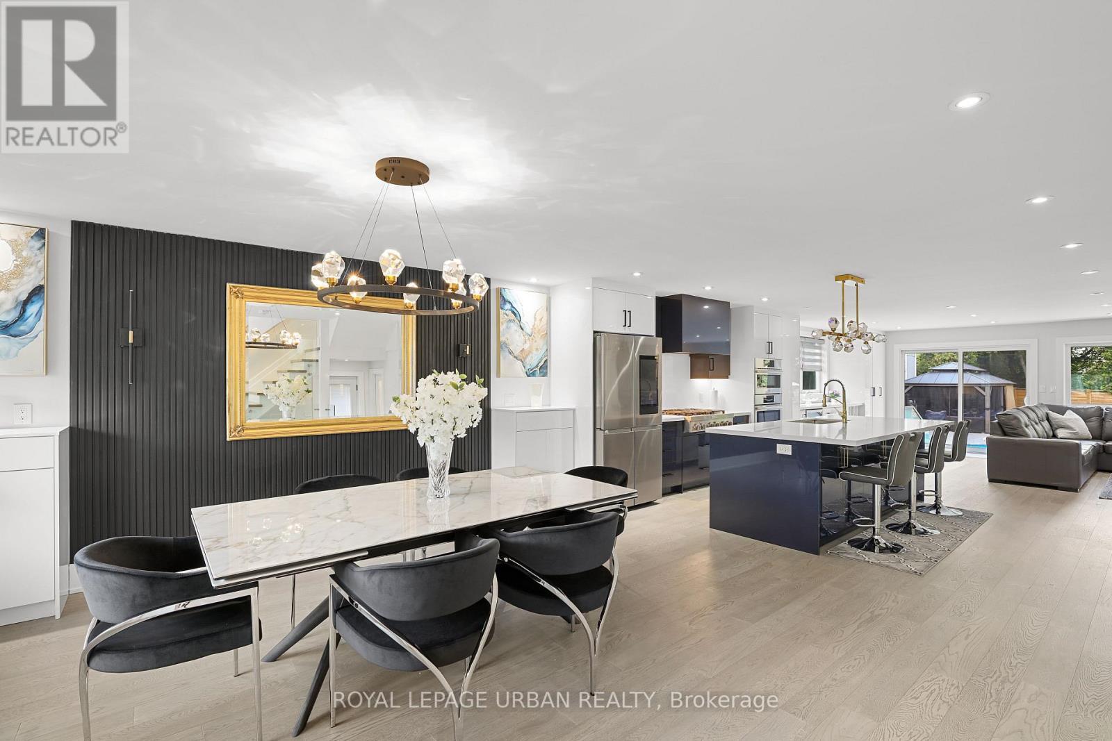 












182 PARKVIEW HILL CRESCENT

,
Toronto,




Ontario
M4B1R8

