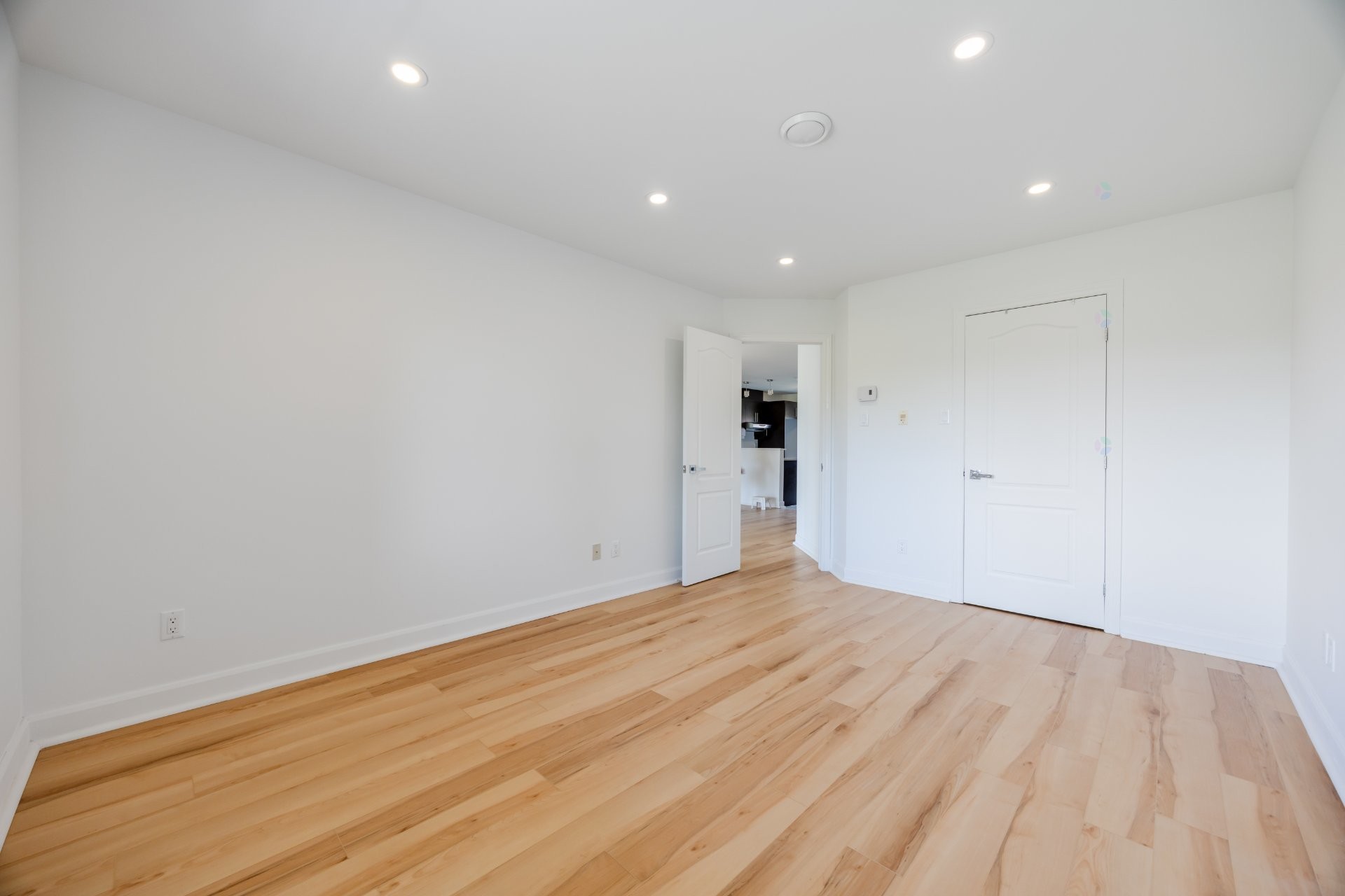 









5625


Rue Condor

, 2,
Brossard,




QC
J4Z0A4

