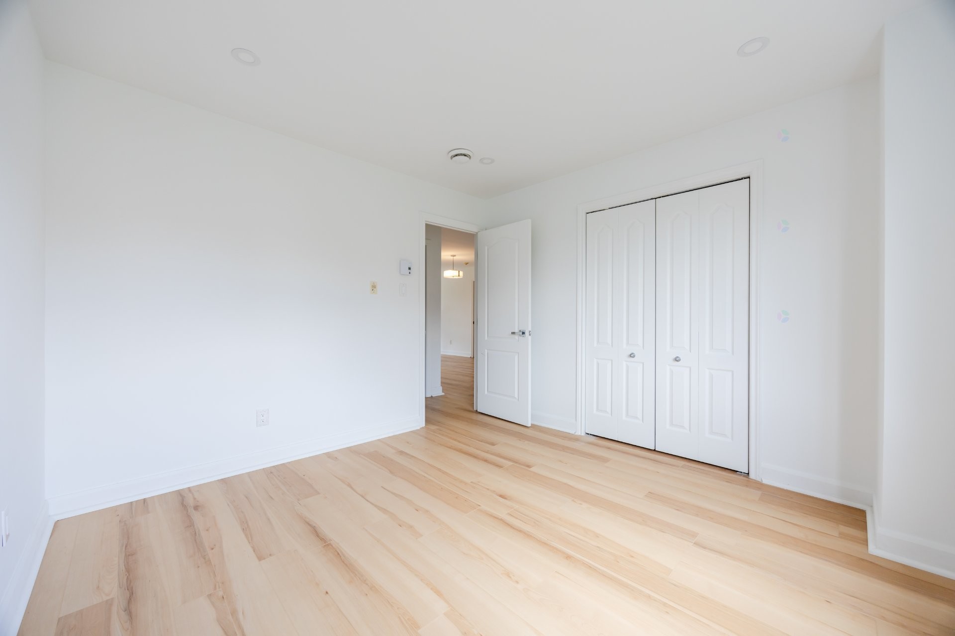 









5625


Rue Condor

, 2,
Brossard,




QC
J4Z0A4

