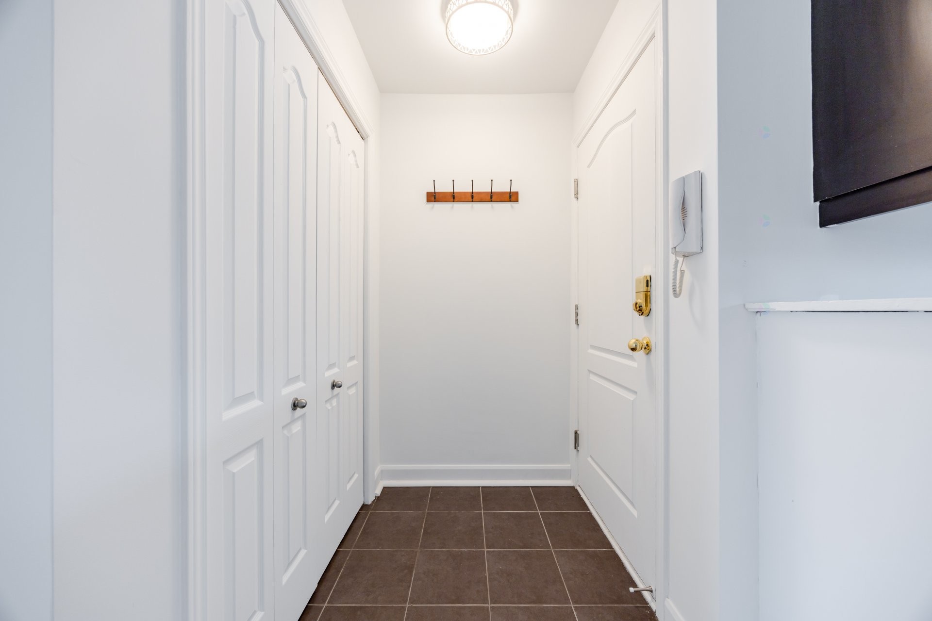 









5625


Rue Condor

, 2,
Brossard,




QC
J4Z0A4

