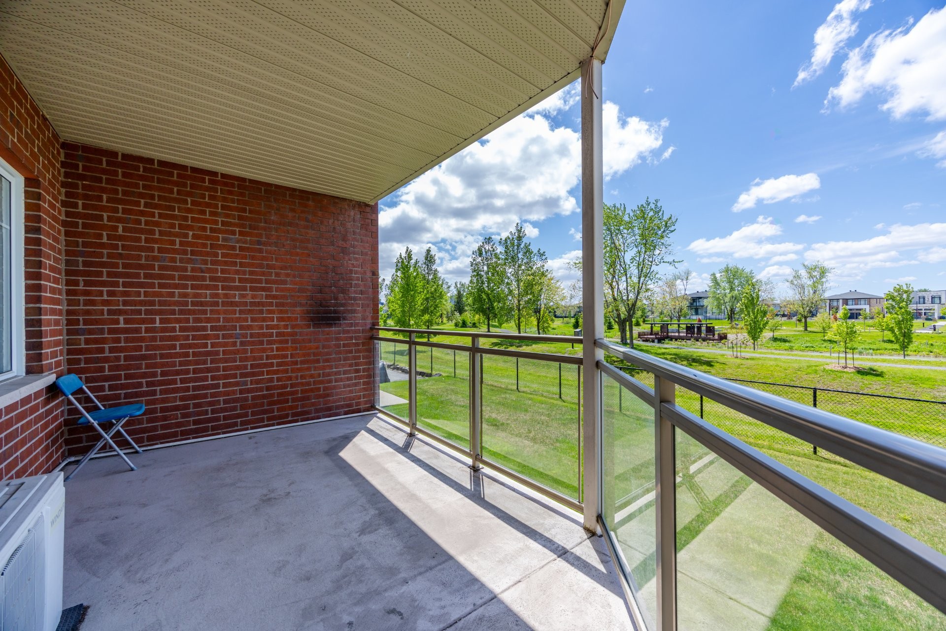 









5625


Rue Condor

, 2,
Brossard,




QC
J4Z0A4


