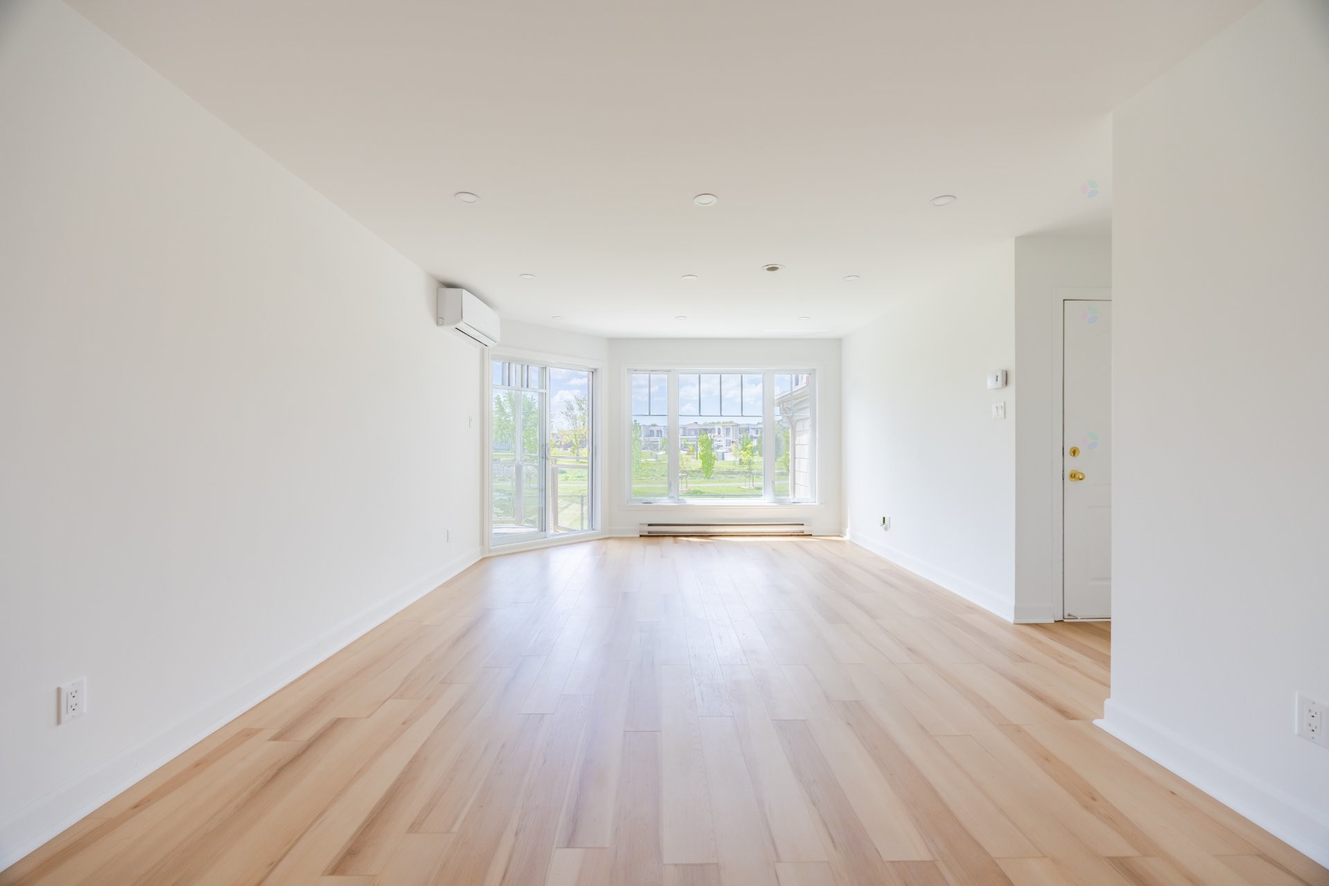 









5625


Rue Condor

, 2,
Brossard,




QC
J4Z0A4

