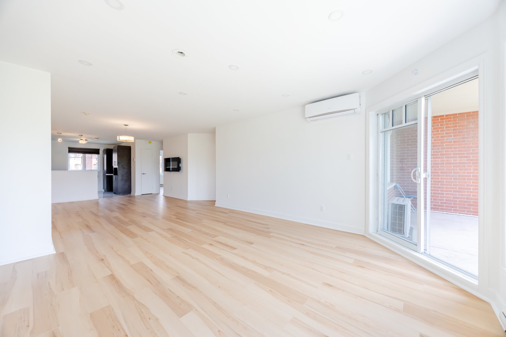 









5625


Rue Condor

, 2,
Brossard,




QC
J4Z0A4

