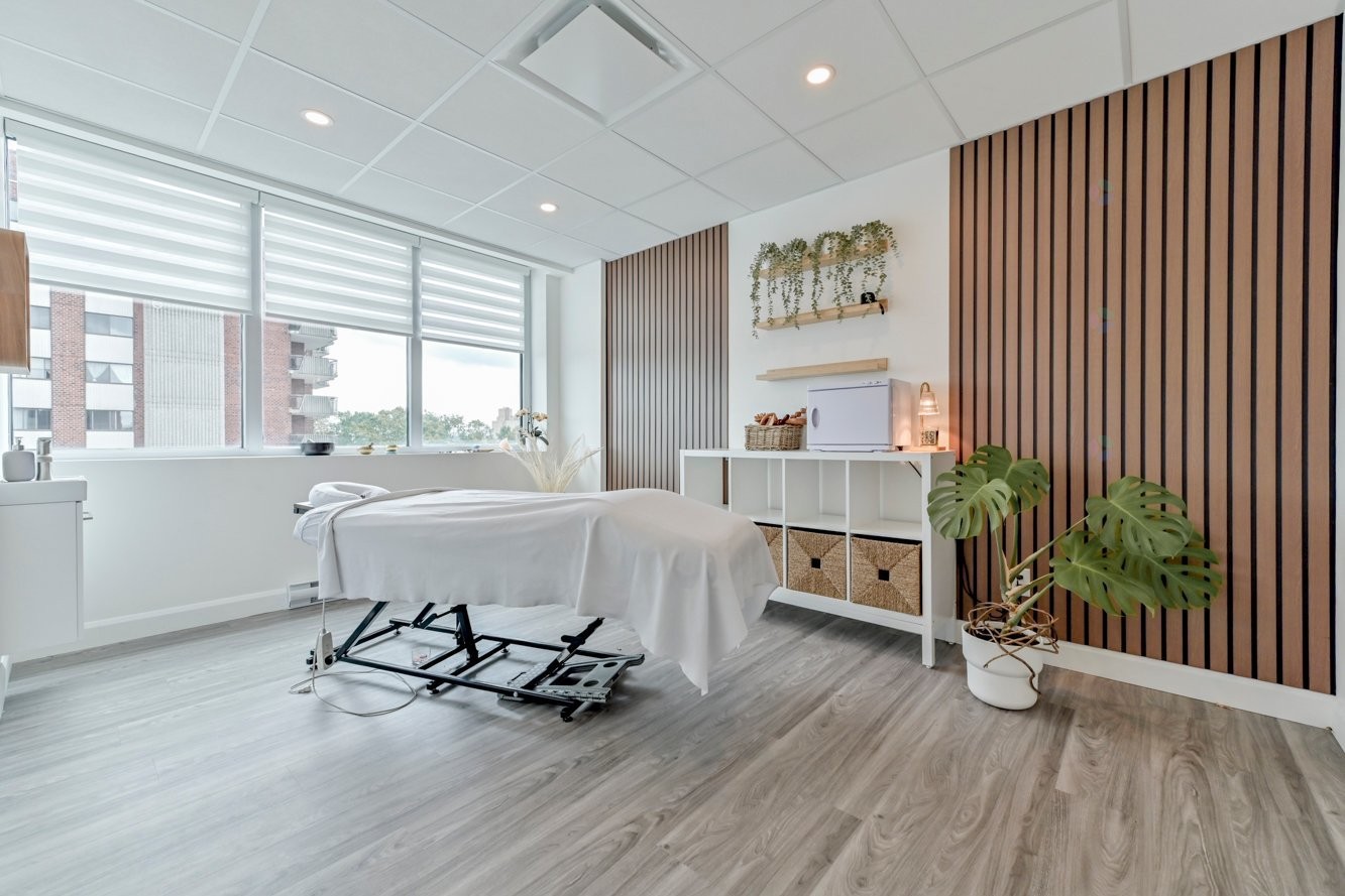 









465


Av. Victoria

,
Saint-Lambert,




QC
J4P2J2

