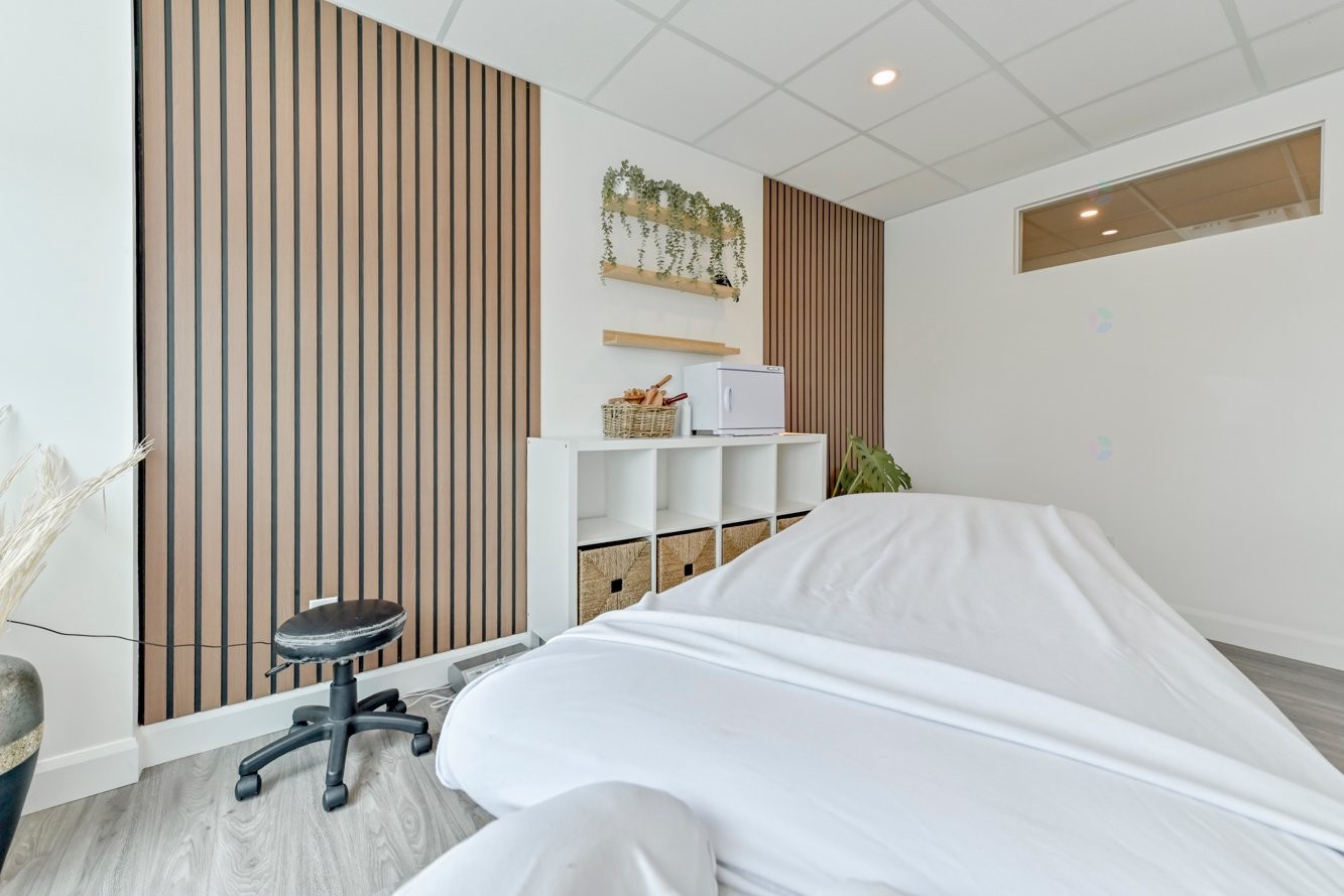 









465


Av. Victoria

,
Saint-Lambert,




QC
J4P2J2

