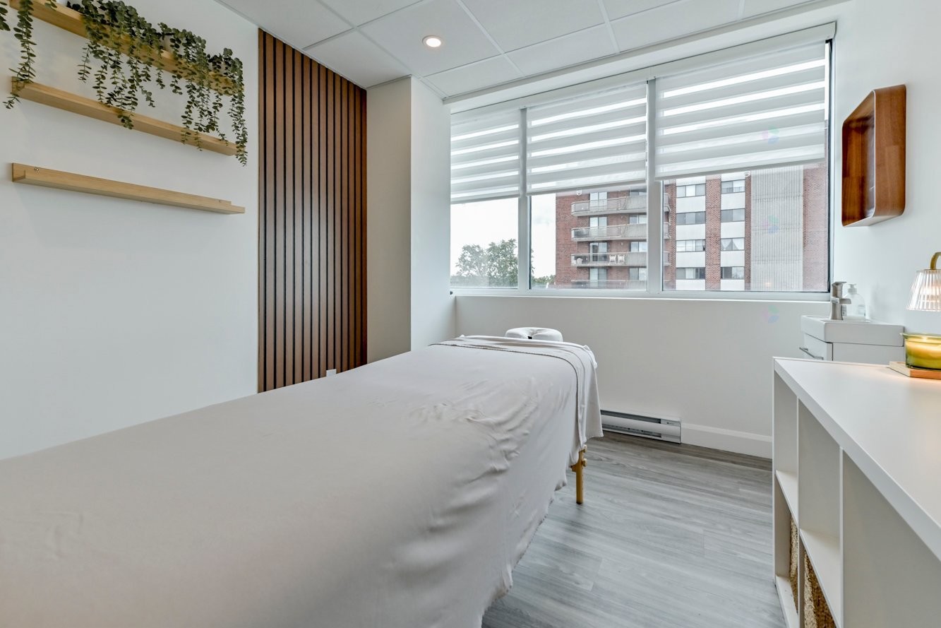









465


Av. Victoria

,
Saint-Lambert,




QC
J4P2J2

