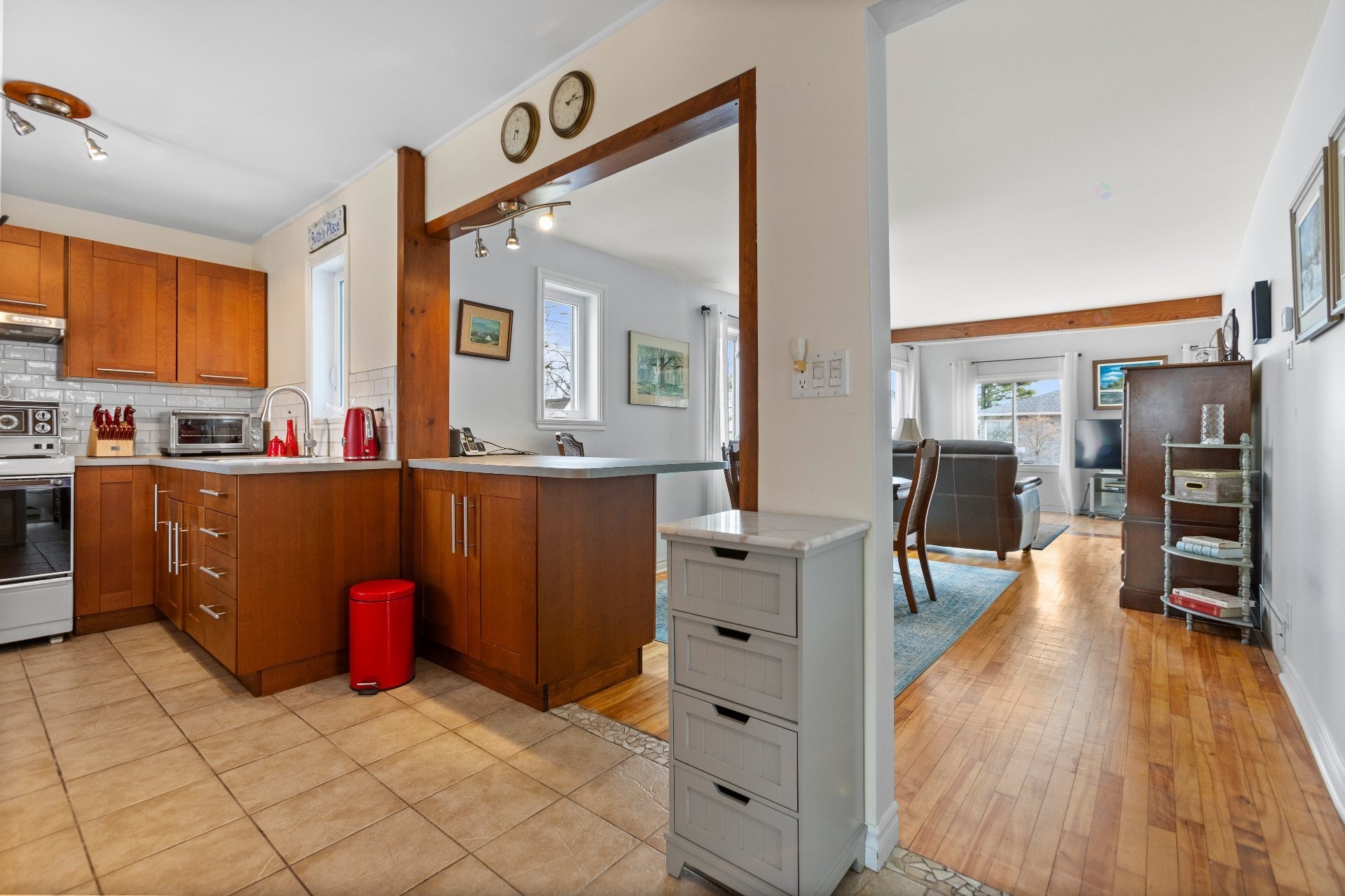 









1817


Rue Lakebreeze

,
Deux-Montagnes,




QC
J7R1A7

