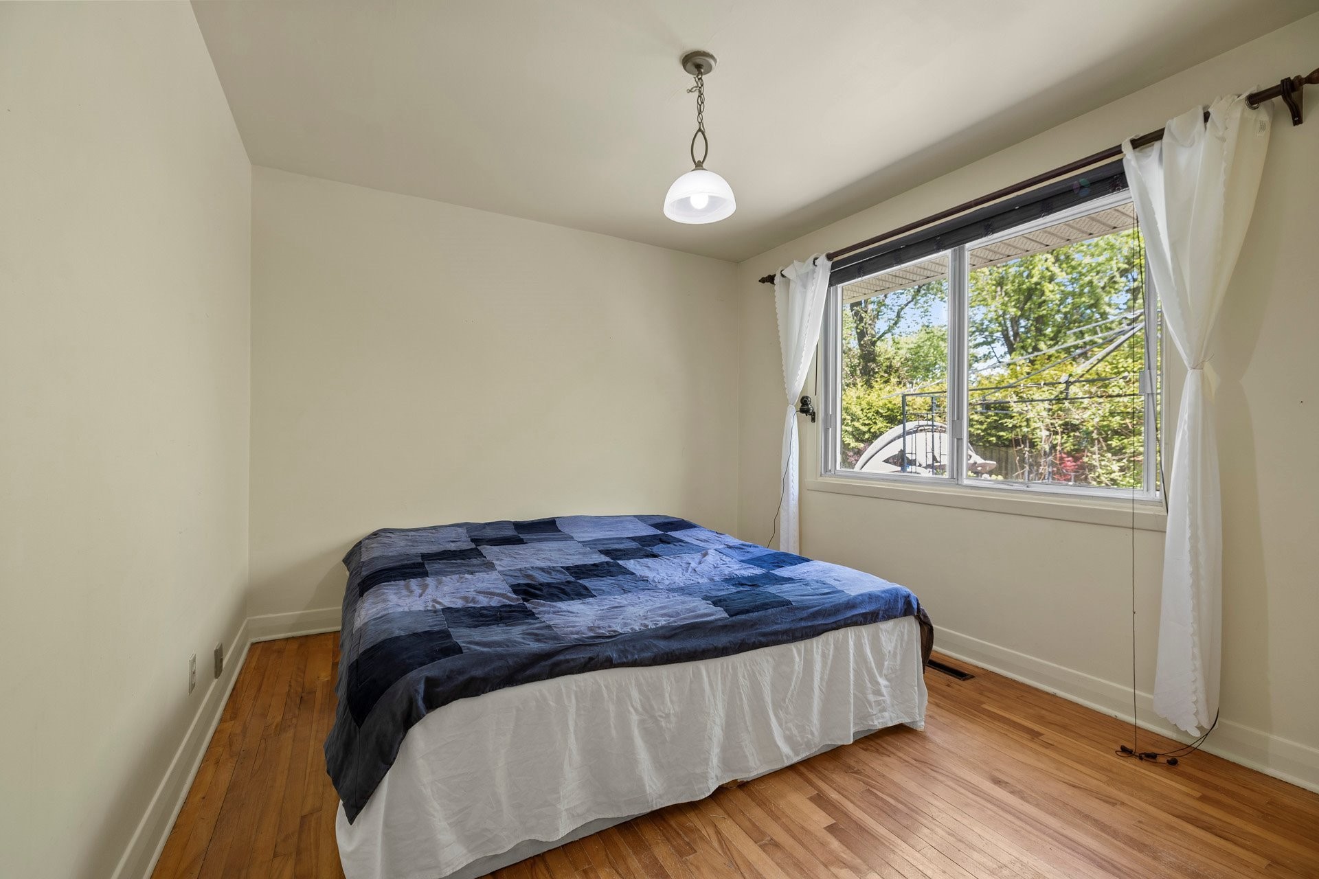 









335


Av. Stream

,
Dorval,




QC
H9S2P7

