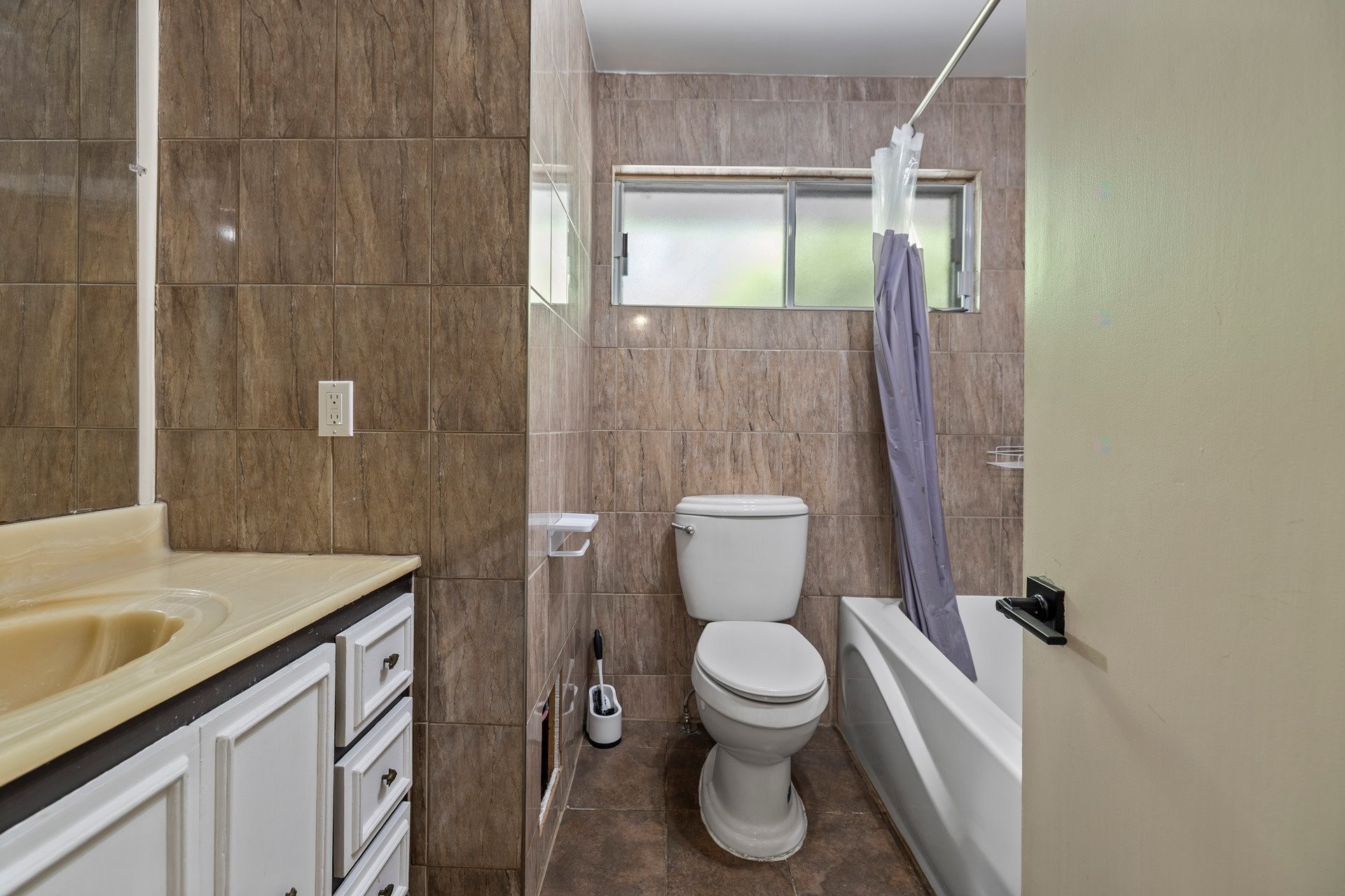 









335


Av. Stream

,
Dorval,




QC
H9S2P7


