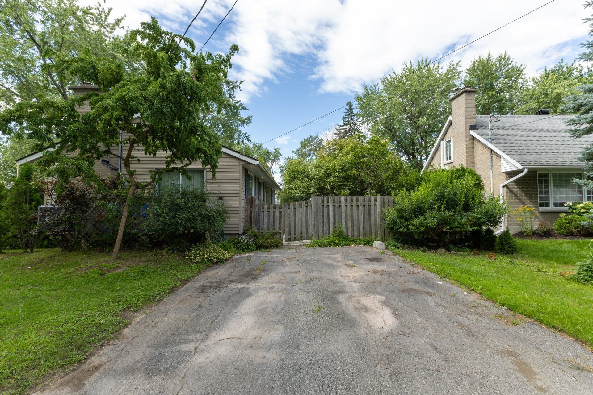 









335


Av. Stream

,
Dorval,




QC
H9S2P7

