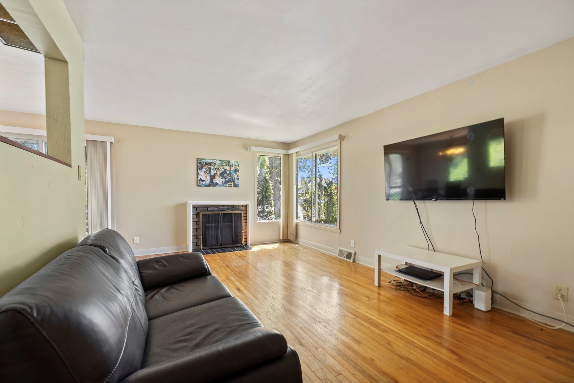 









335


Av. Stream

,
Dorval,




QC
H9S2P7

