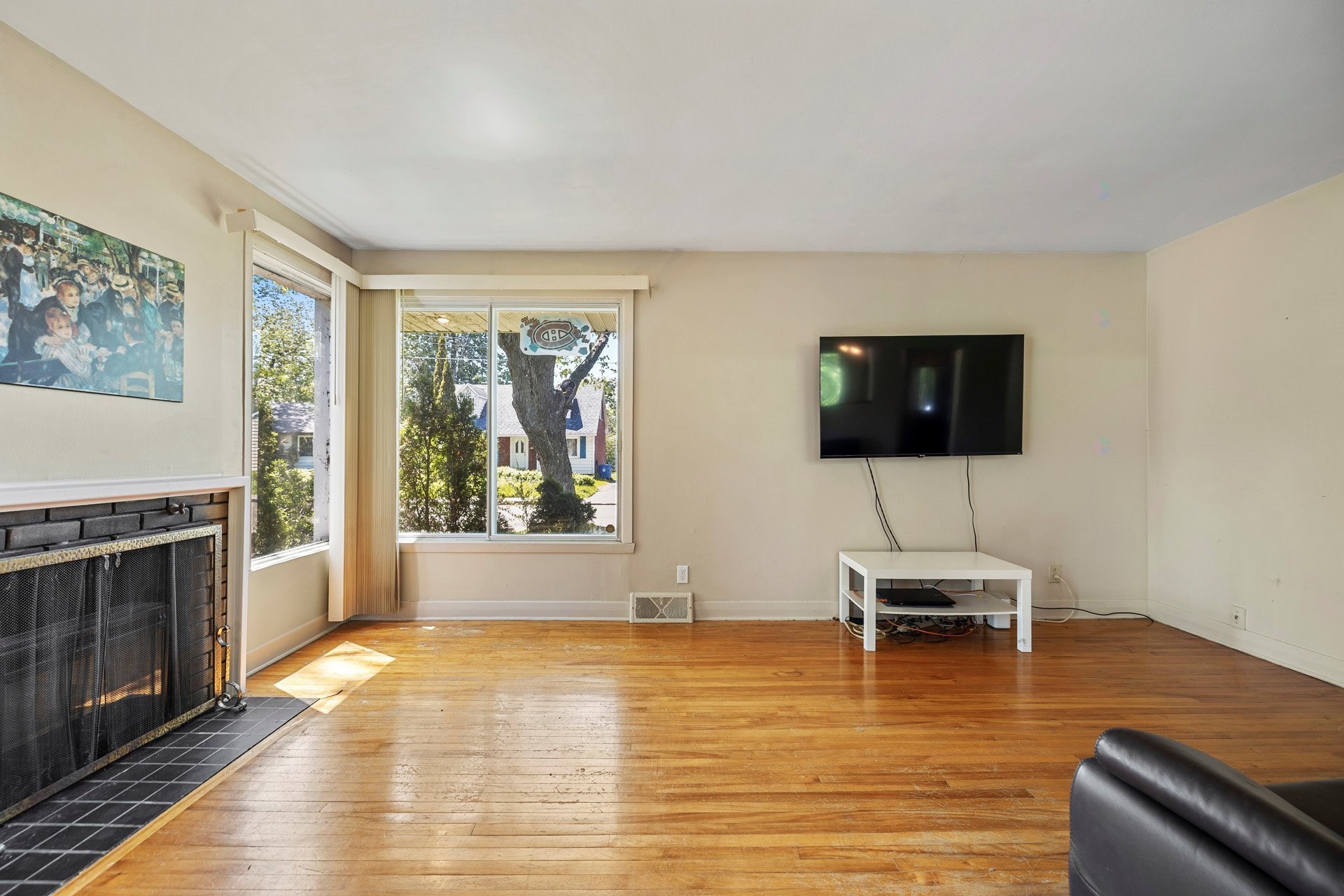 









335


Av. Stream

,
Dorval,




QC
H9S2P7


