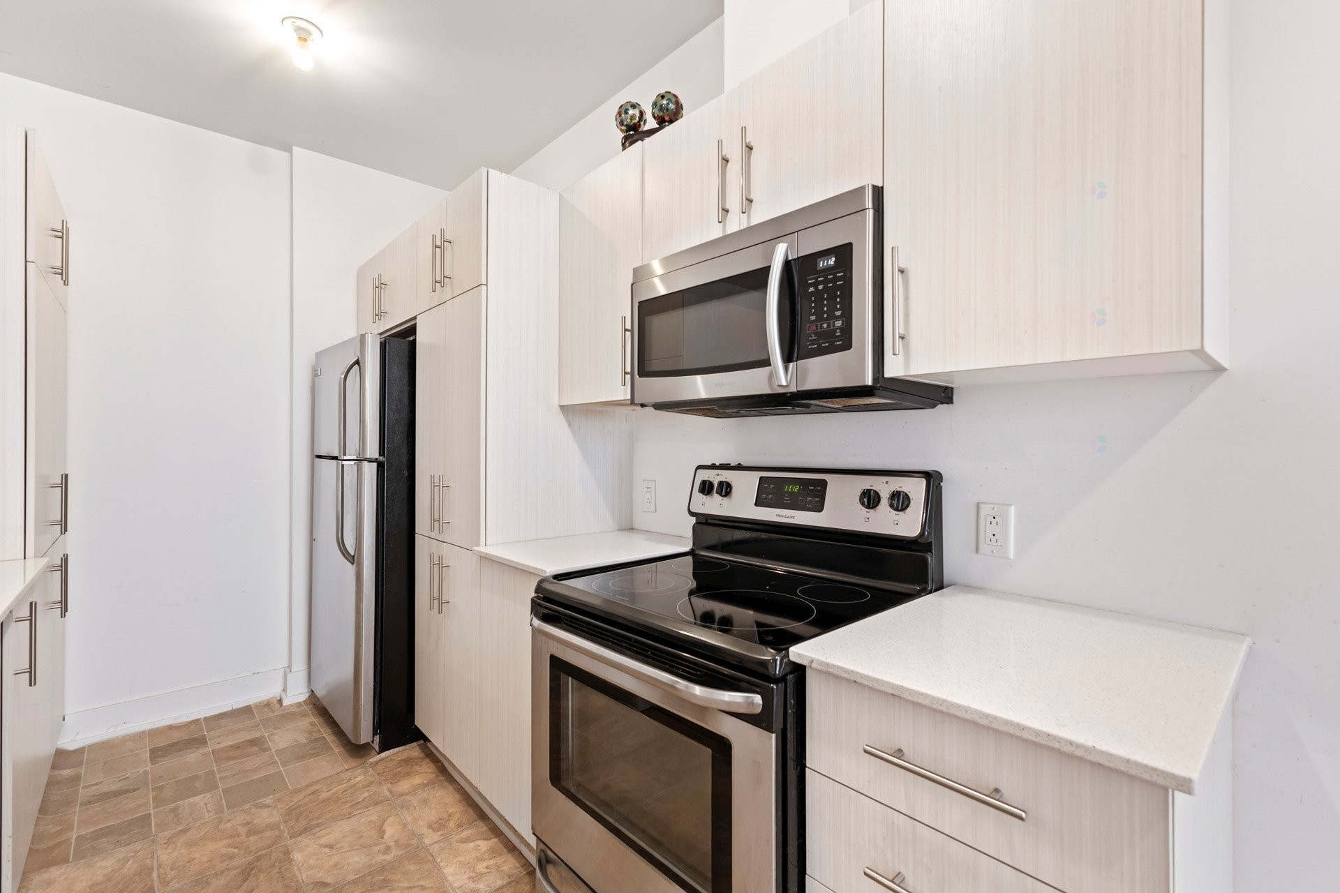 









440


19e Avenue

, 109,
Montréal (Lachine),




QC
H8S3S2

