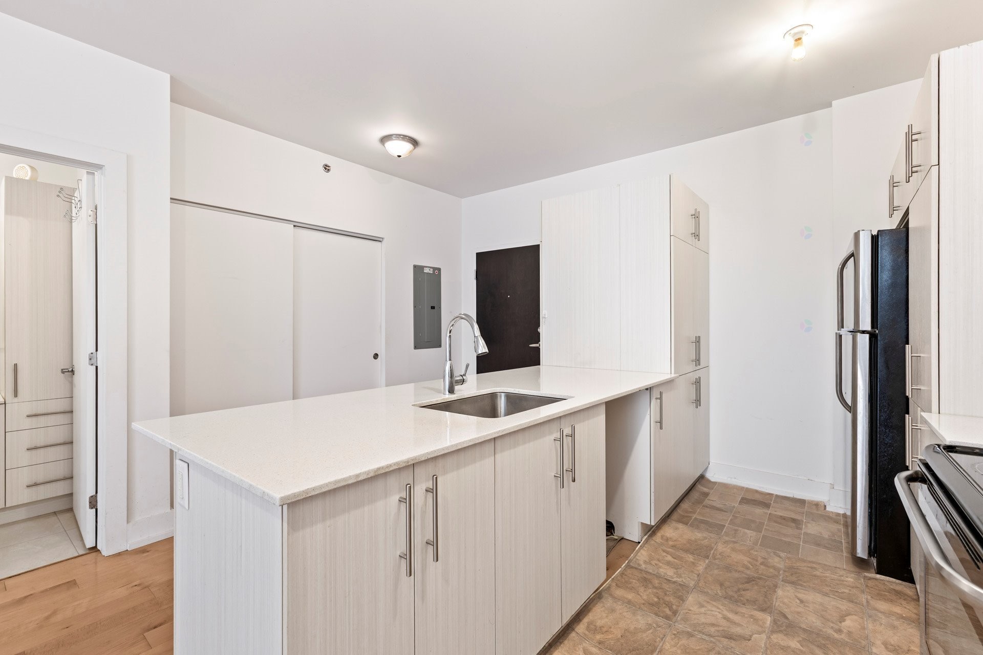 









440


19e Avenue

, 109,
Montréal (Lachine),




QC
H8S3S2

