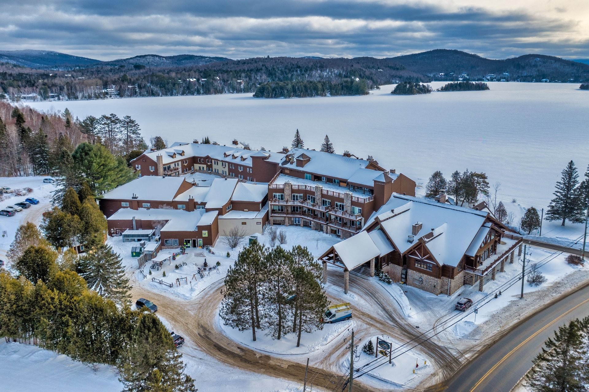 









2396


Rue Labelle

, 124,
Mont-Tremblant,




QC
J8E1T8

