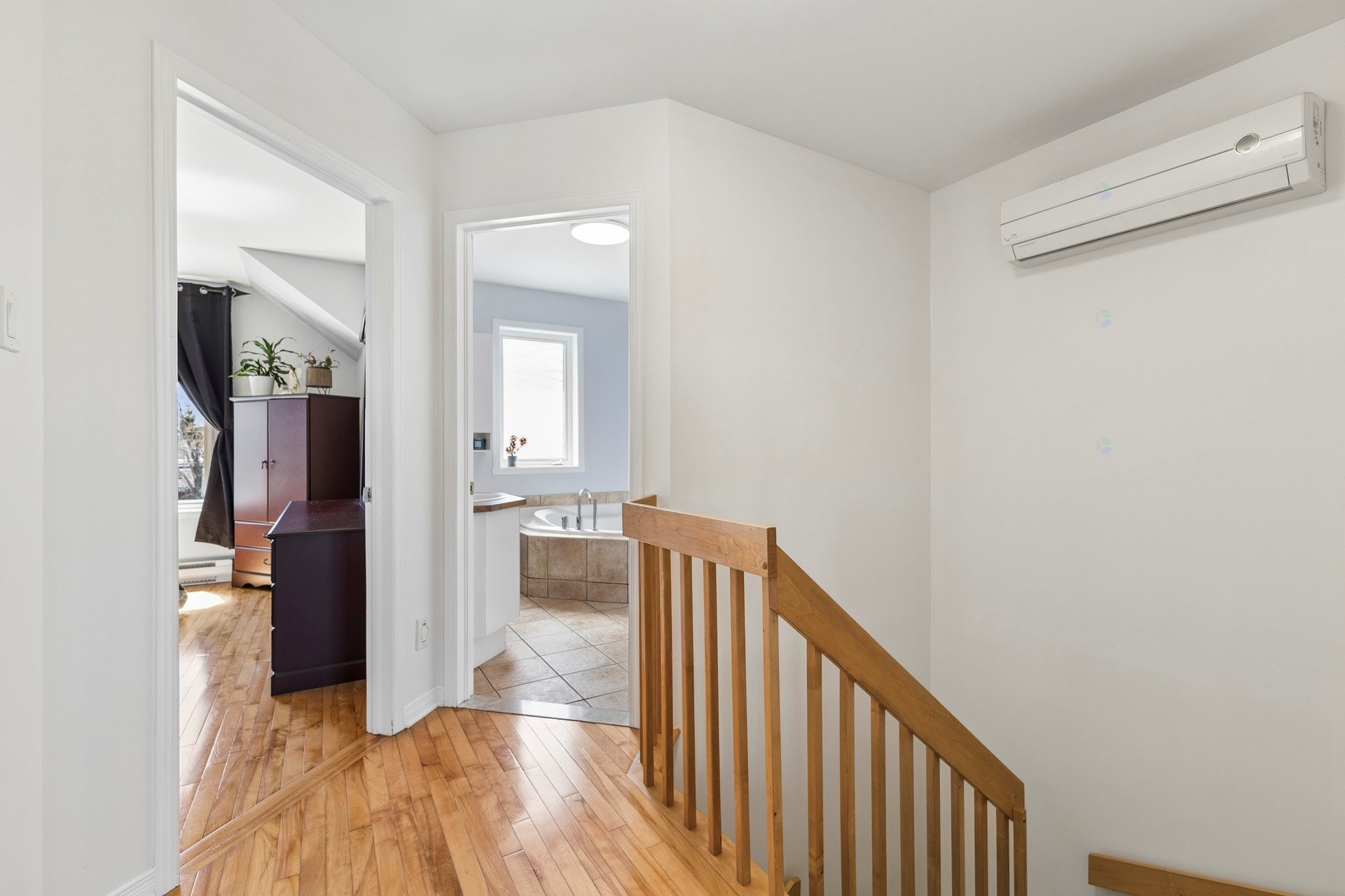 









2684


Rue des Floralies

,
Vaudreuil-Dorion,




QC
J7V8Y5

