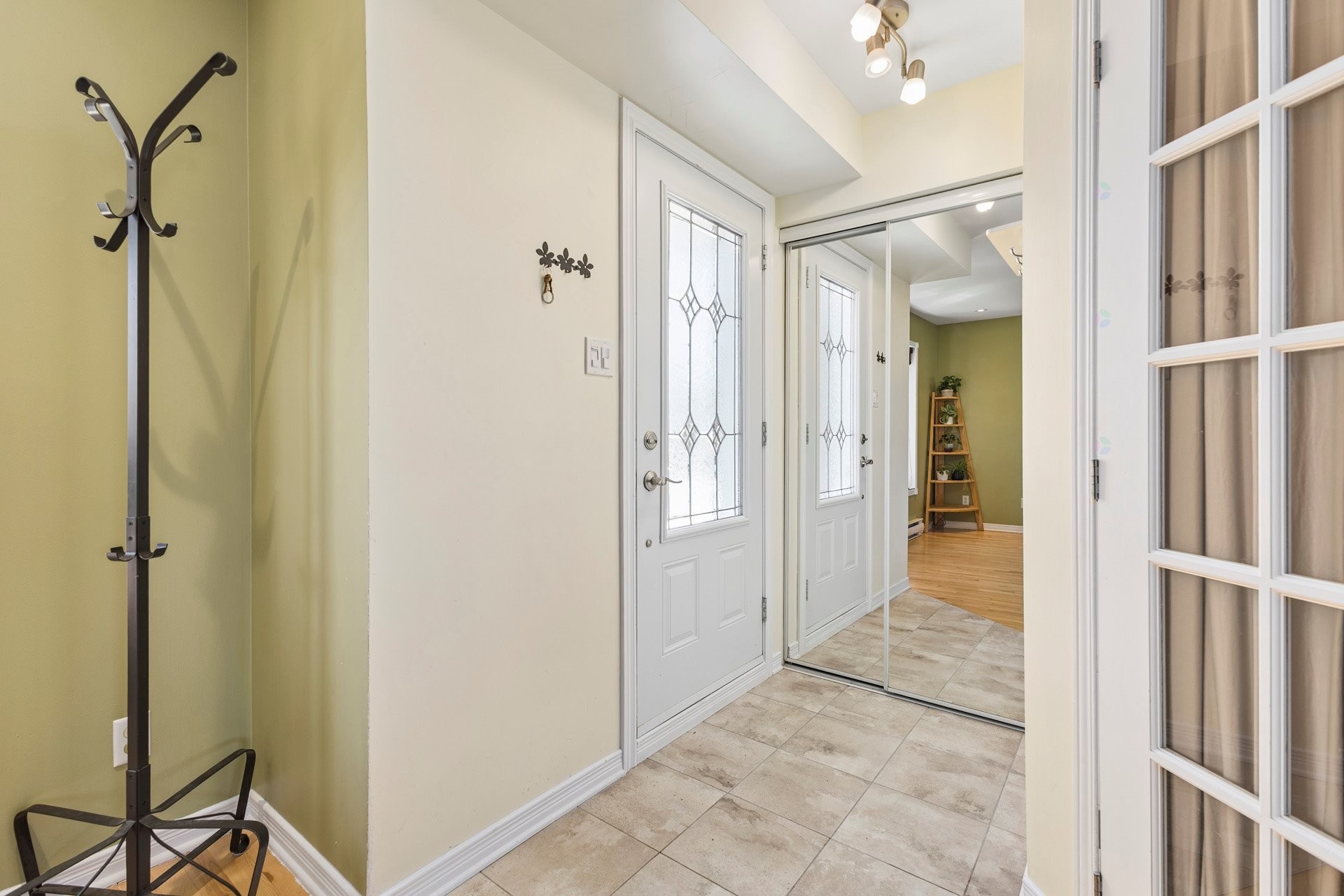 









2684


Rue des Floralies

,
Vaudreuil-Dorion,




QC
J7V8Y5

