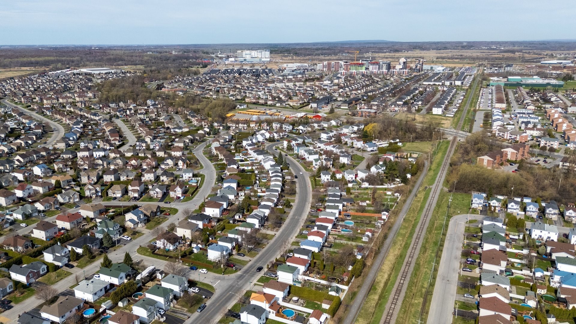 









2684


Rue des Floralies

,
Vaudreuil-Dorion,




QC
J7V8Y5

