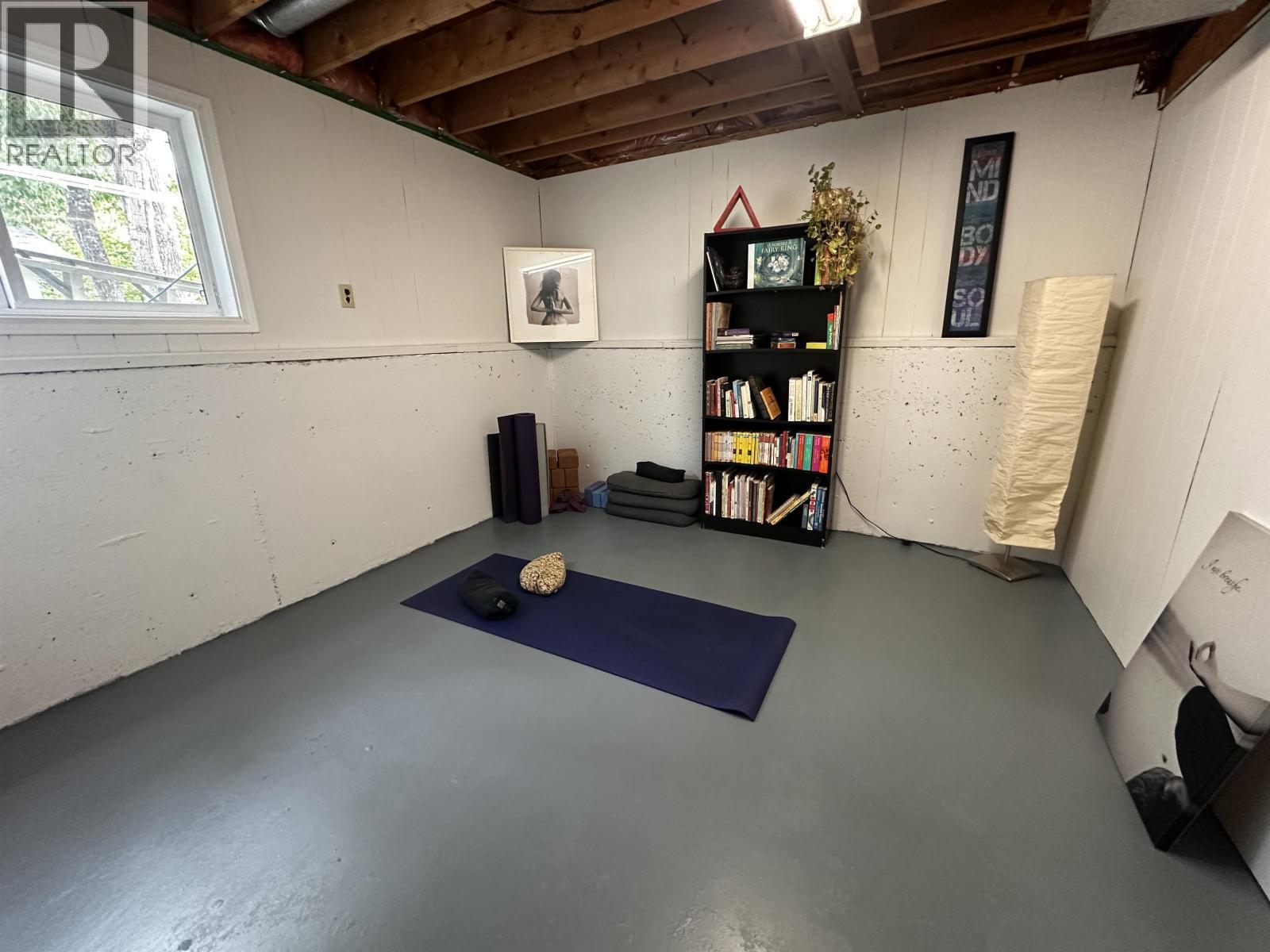 












5260 43 STREET

,
Fort Nelson,




British Columbia
V0C1R0

