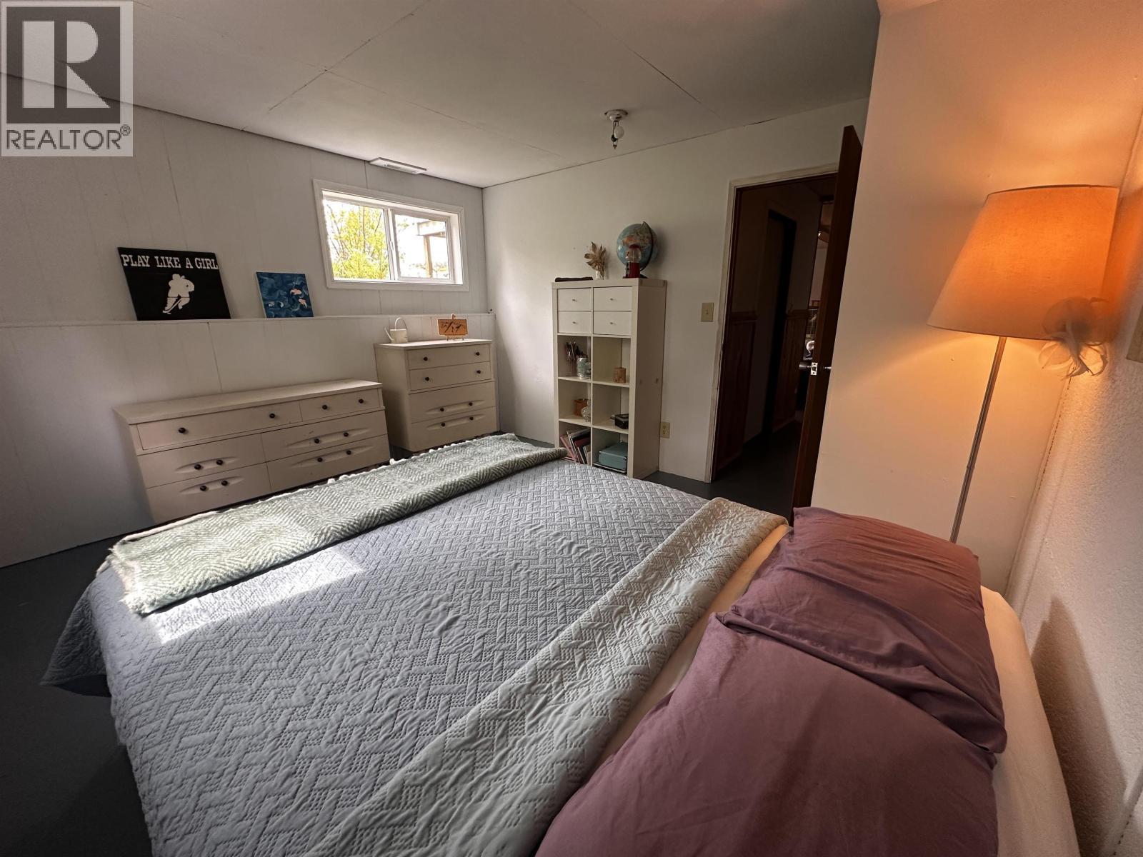 












5260 43 STREET

,
Fort Nelson,




British Columbia
V0C1R0

