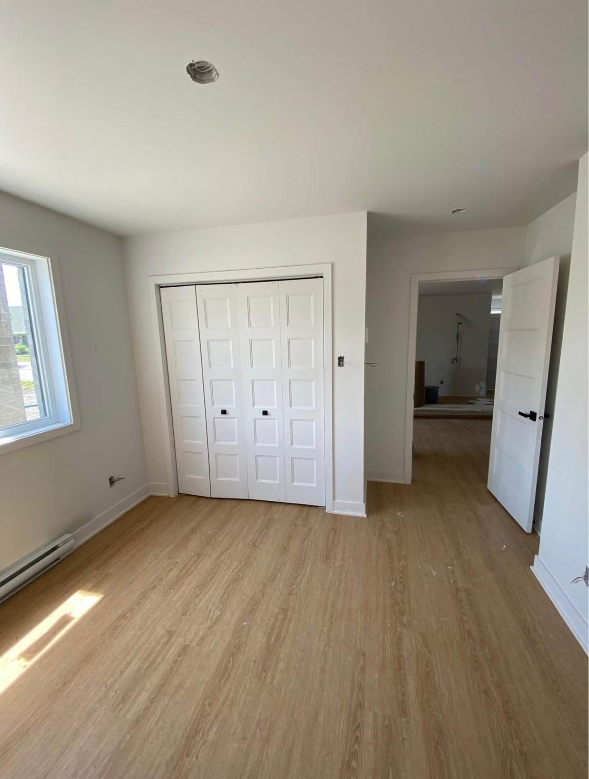 









338


Rue St-Raphael

, 2,
Salaberry-de-Valleyfield,




QC
J6T3A6

