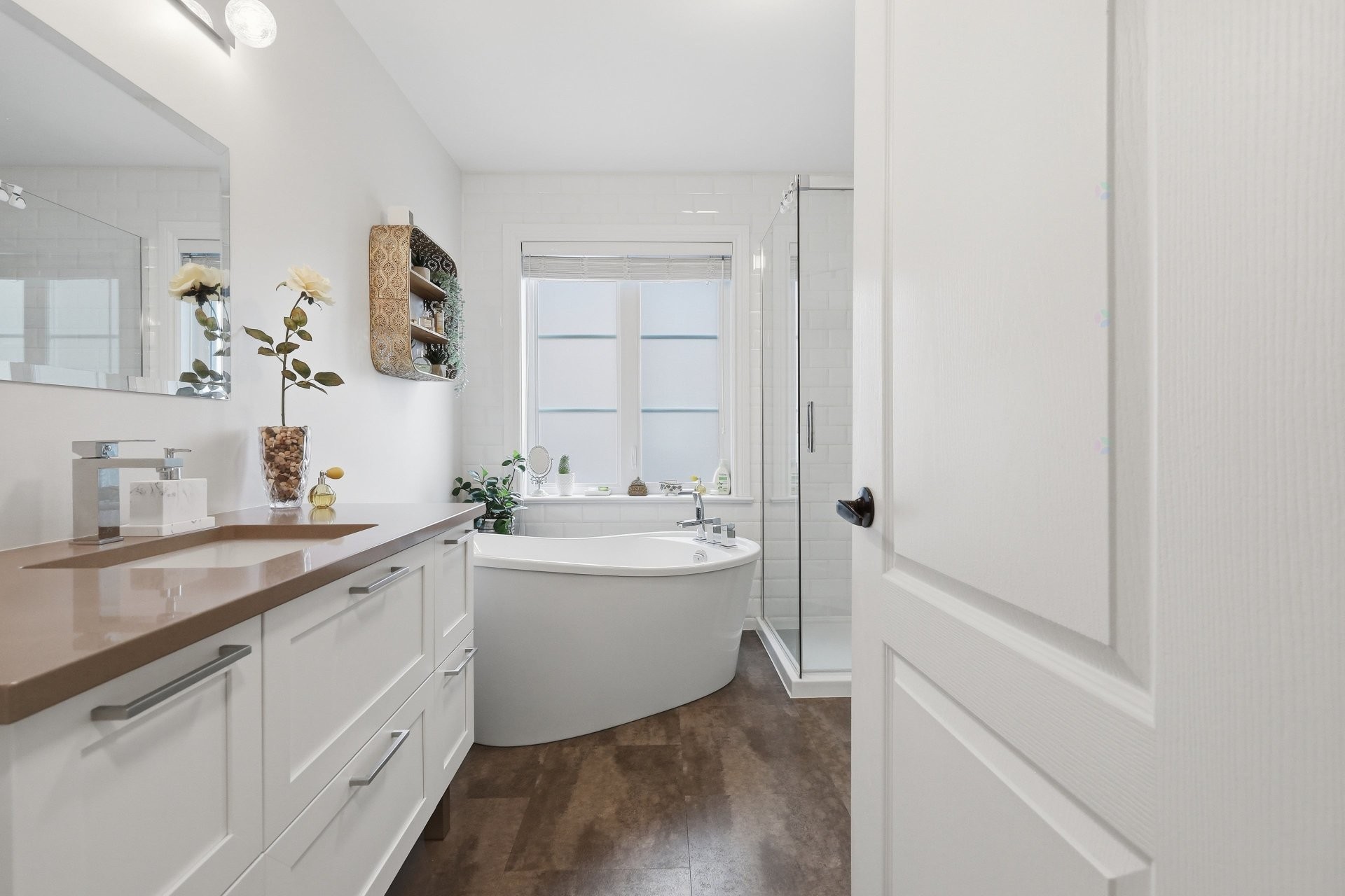 









1224


Rue du Sentier

, 102,
Longueuil (Le Vieux-Longueuil),




QC
J4N1S4


