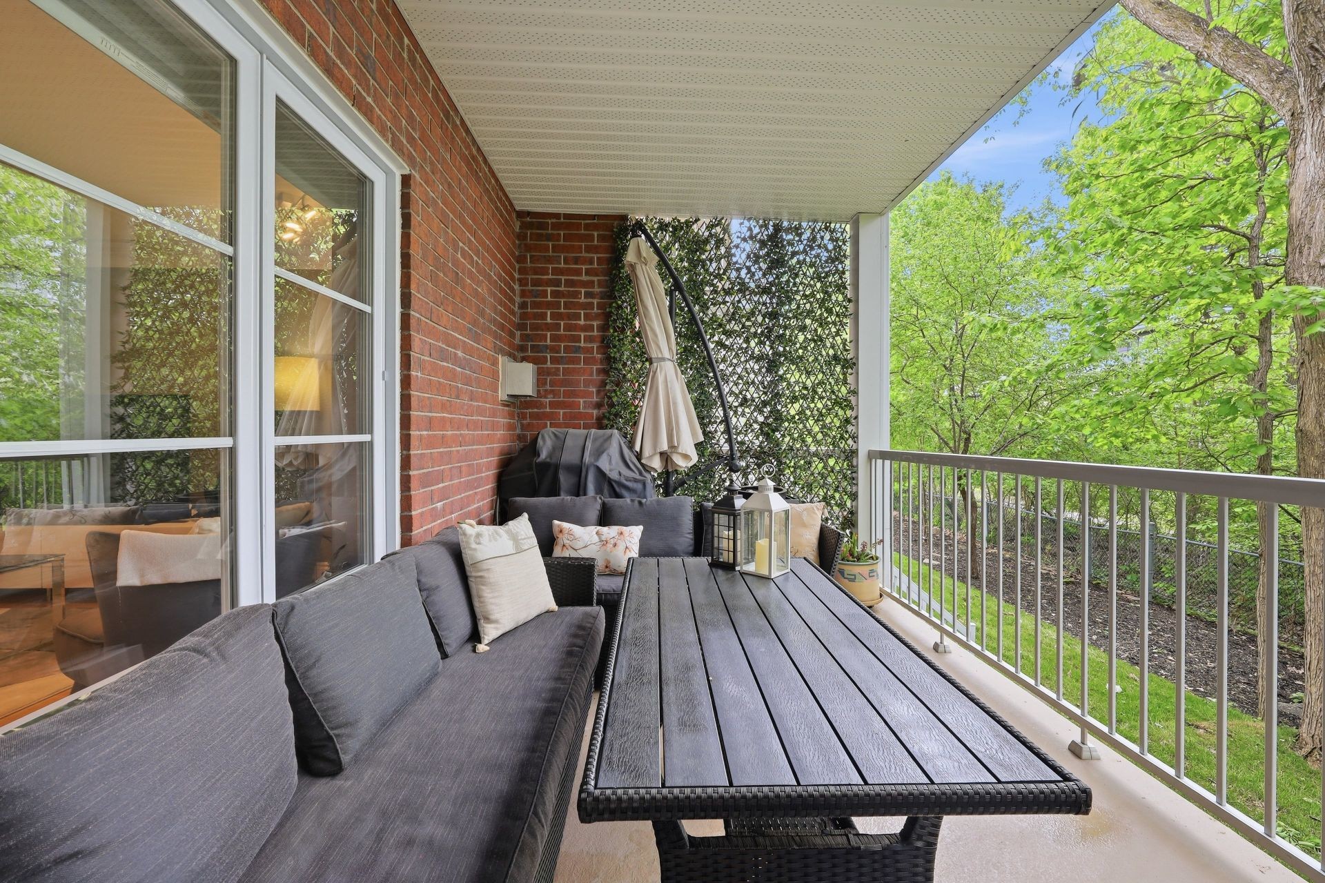 









1224


Rue du Sentier

, 102,
Longueuil (Le Vieux-Longueuil),




QC
J4N1S4

