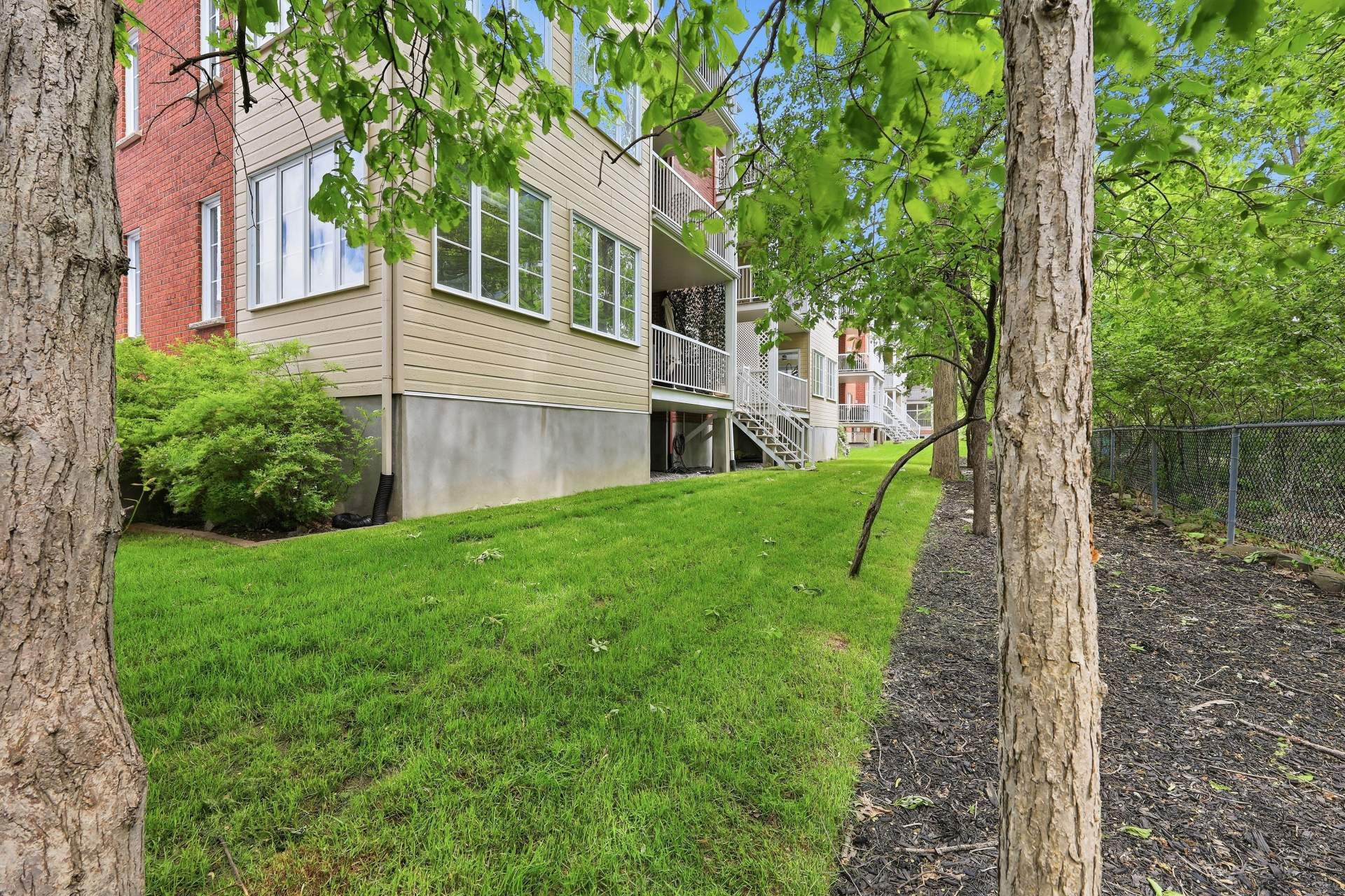 









1224


Rue du Sentier

, 102,
Longueuil (Le Vieux-Longueuil),




QC
J4N1S4

