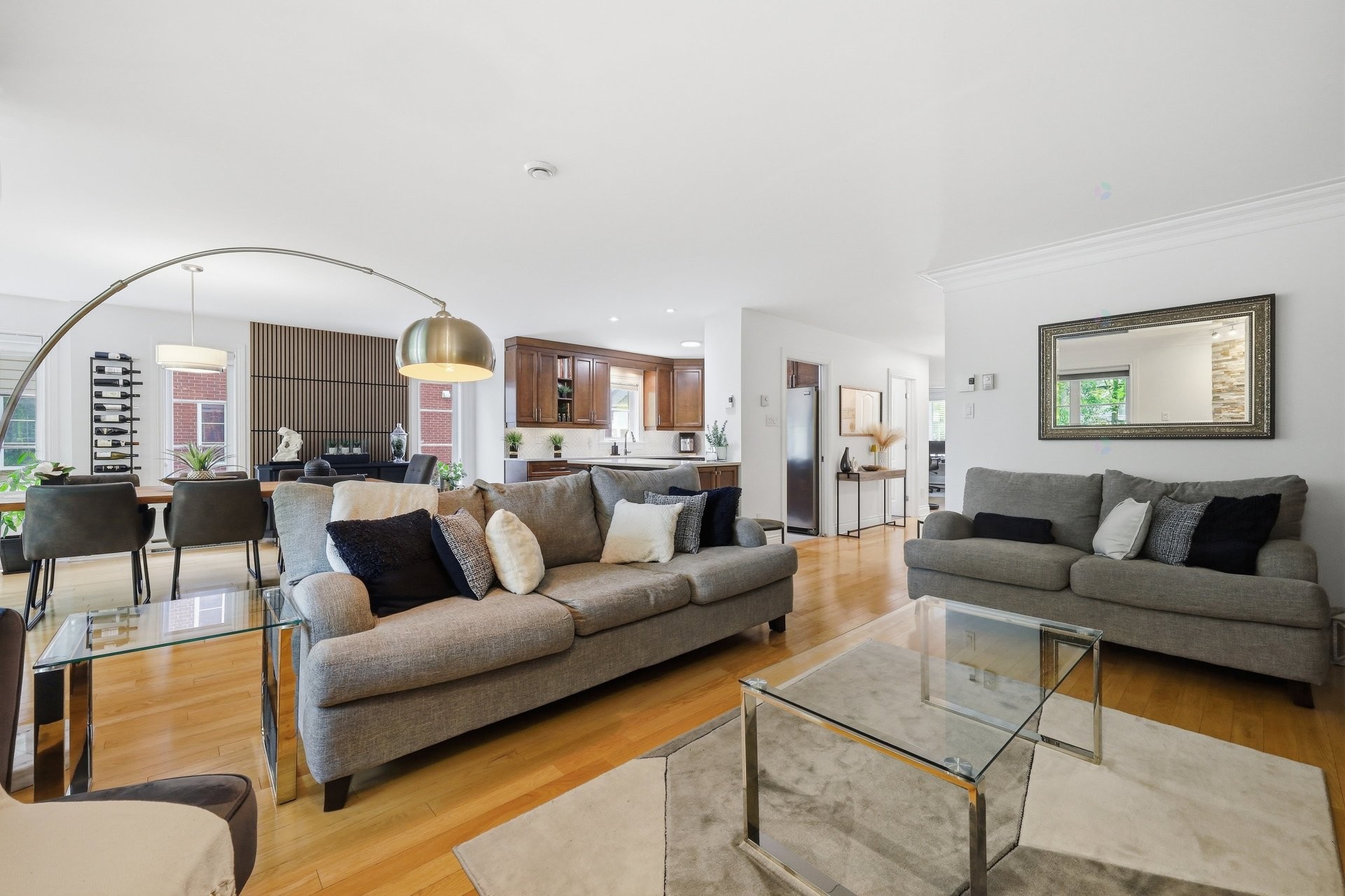 









1224


Rue du Sentier

, 102,
Longueuil (Le Vieux-Longueuil),




QC
J4N1S4

