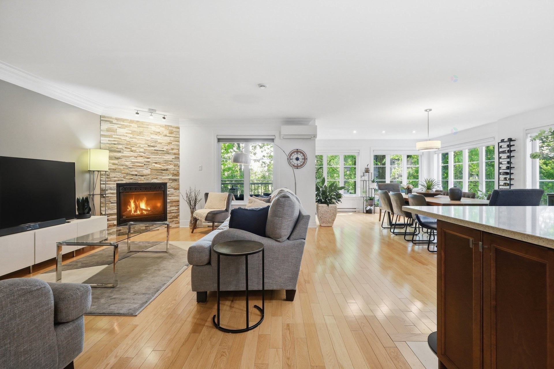 









1224


Rue du Sentier

, 102,
Longueuil (Le Vieux-Longueuil),




QC
J4N1S4

