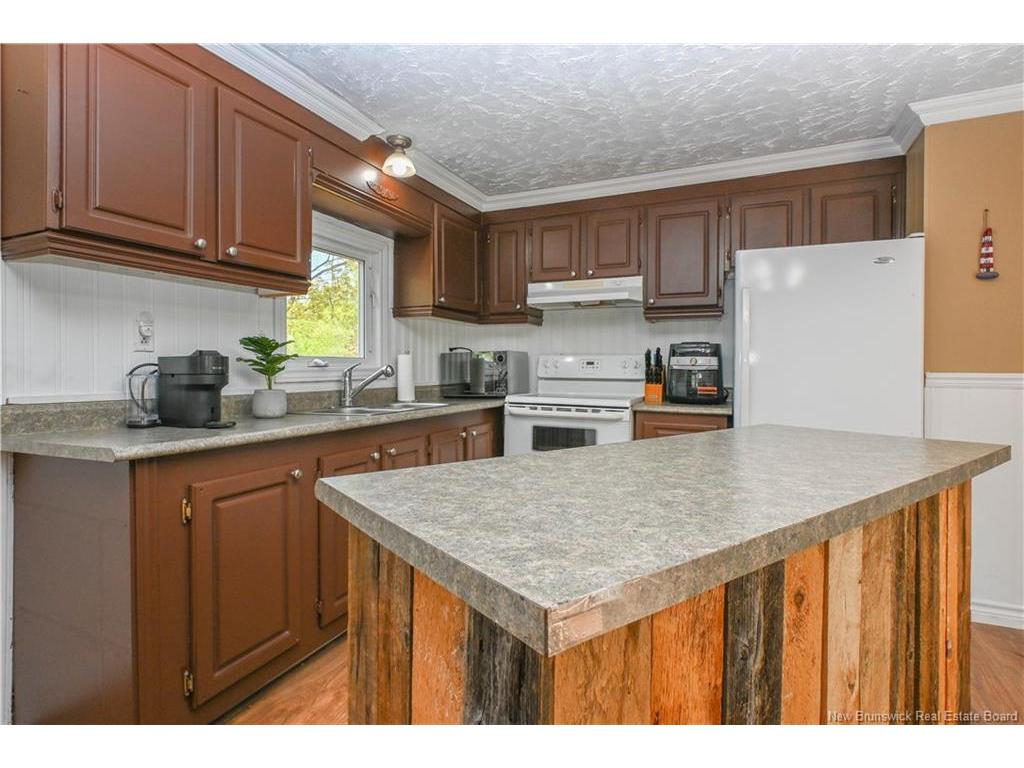 









258


du Bocage

ST,
Saint-Léolin,




NB
E8N 2S8

