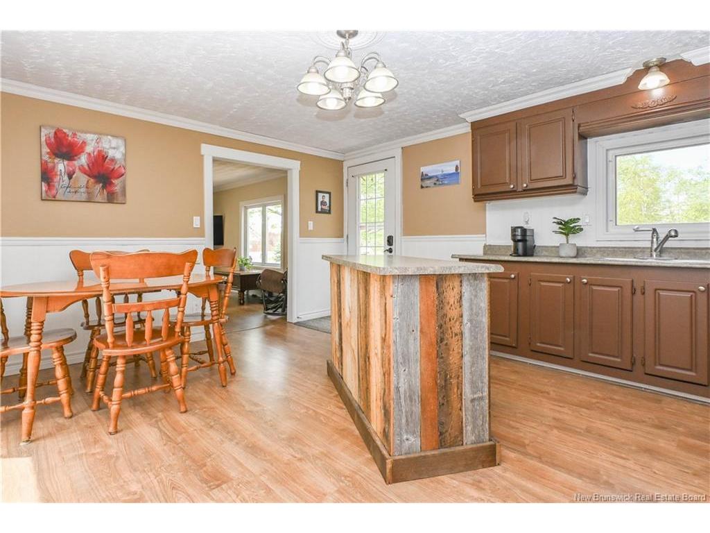 









258


du Bocage

ST,
Saint-Léolin,




NB
E8N 2S8

