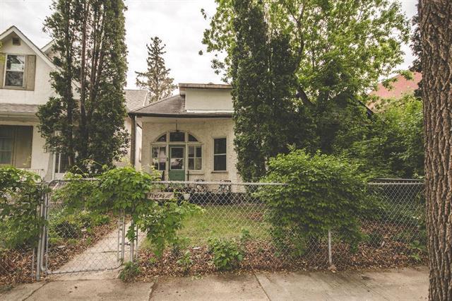 









587


Ashburn

ST,
Winnipeg,




MB
R3G 3C4

