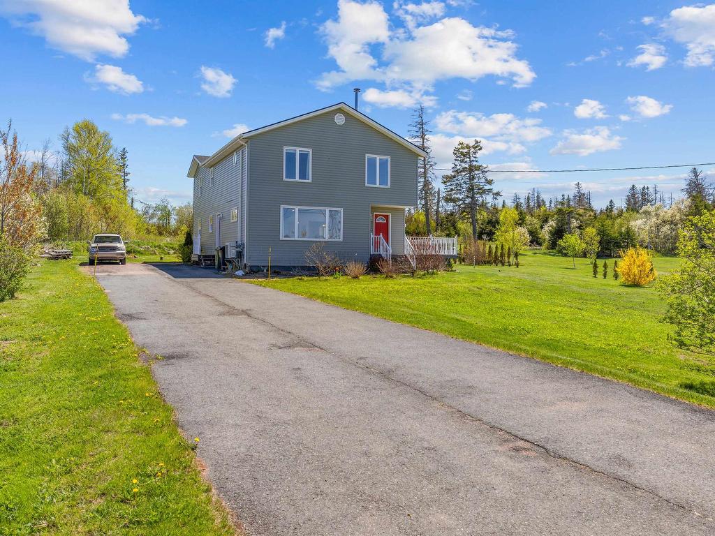 












4863 ROUTE 6

,
Oyster Bed Bridge,




PE
C1E 0W7


