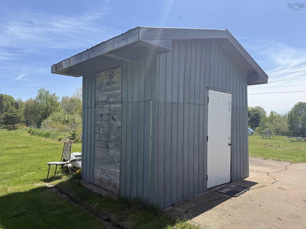 












108 Upper Debert River Road

,
Debert,




NS
B0M 1G0


