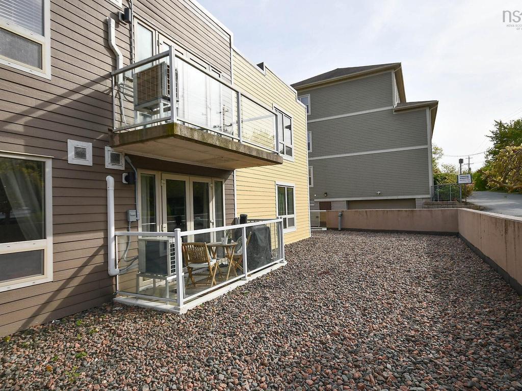 












607 200 Crown Drive

,
Halifax,




NS
B3N 0B1

