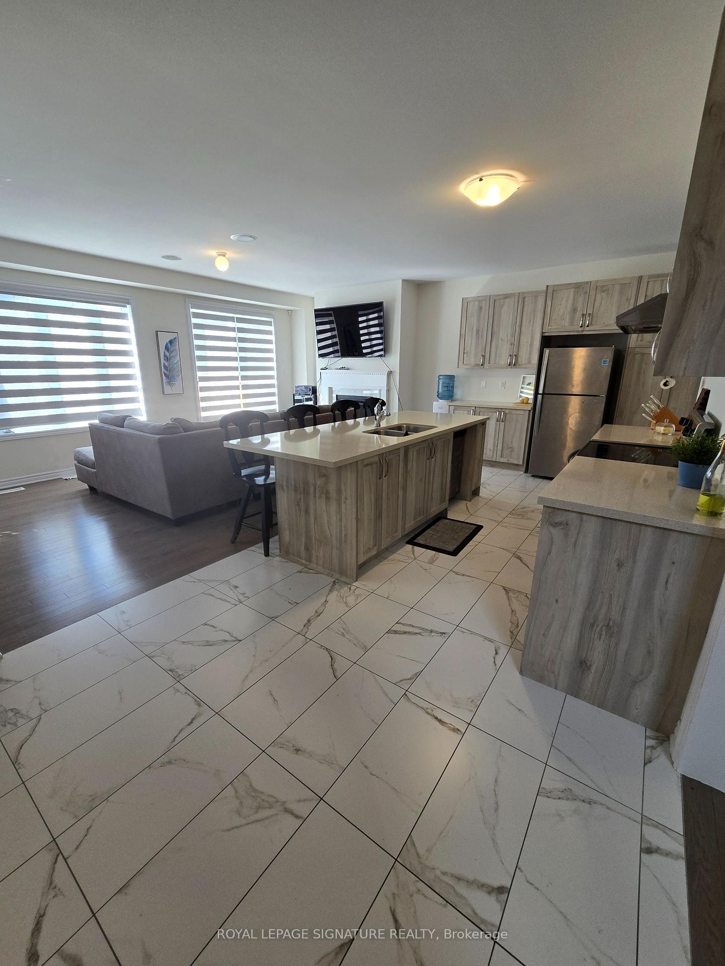 









30


Spinland

Street,
Caledon,




ON
L7C 1Z9

