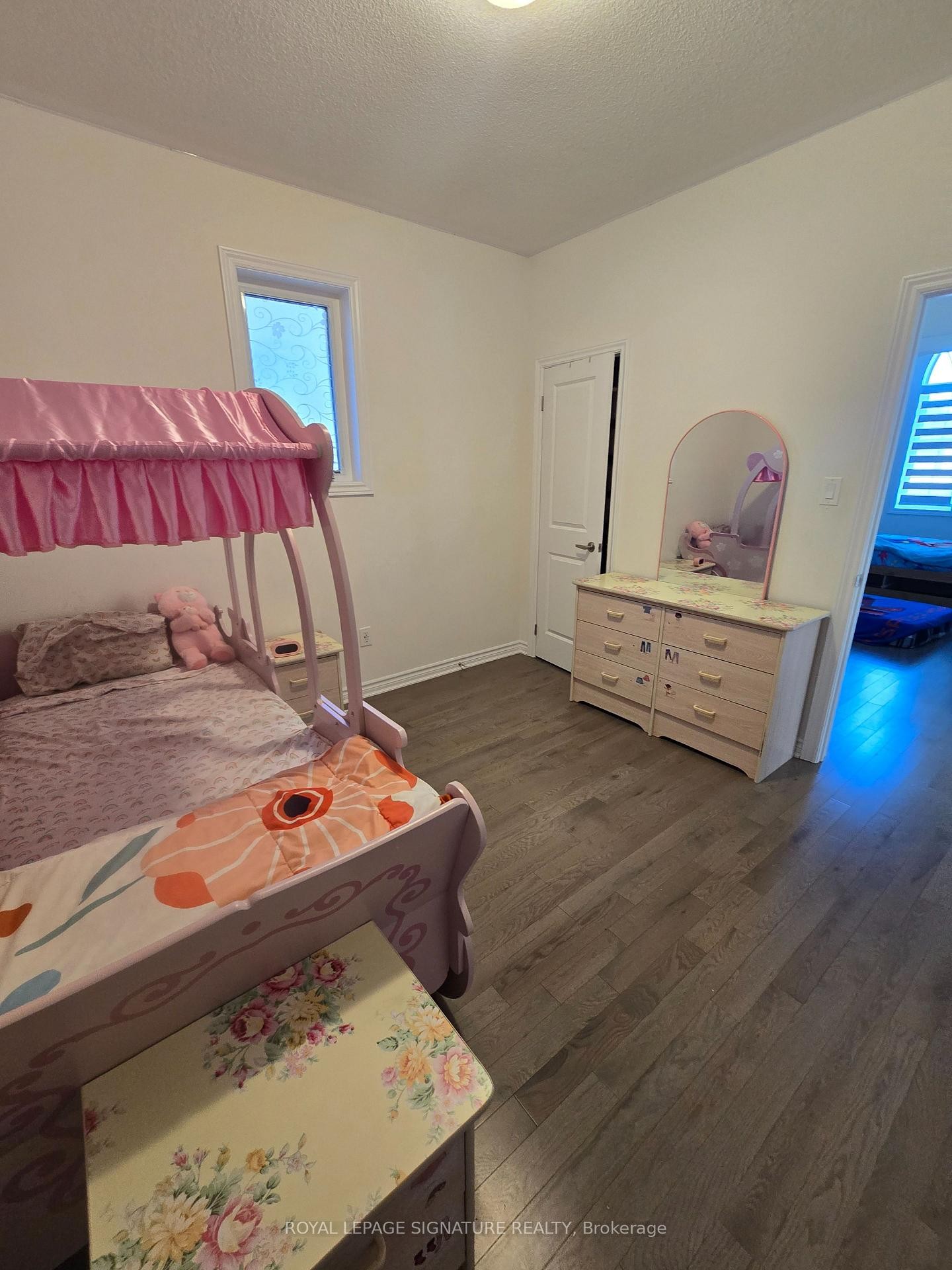 









30


Spinland

Street,
Caledon,




ON
L7C 1Z9

