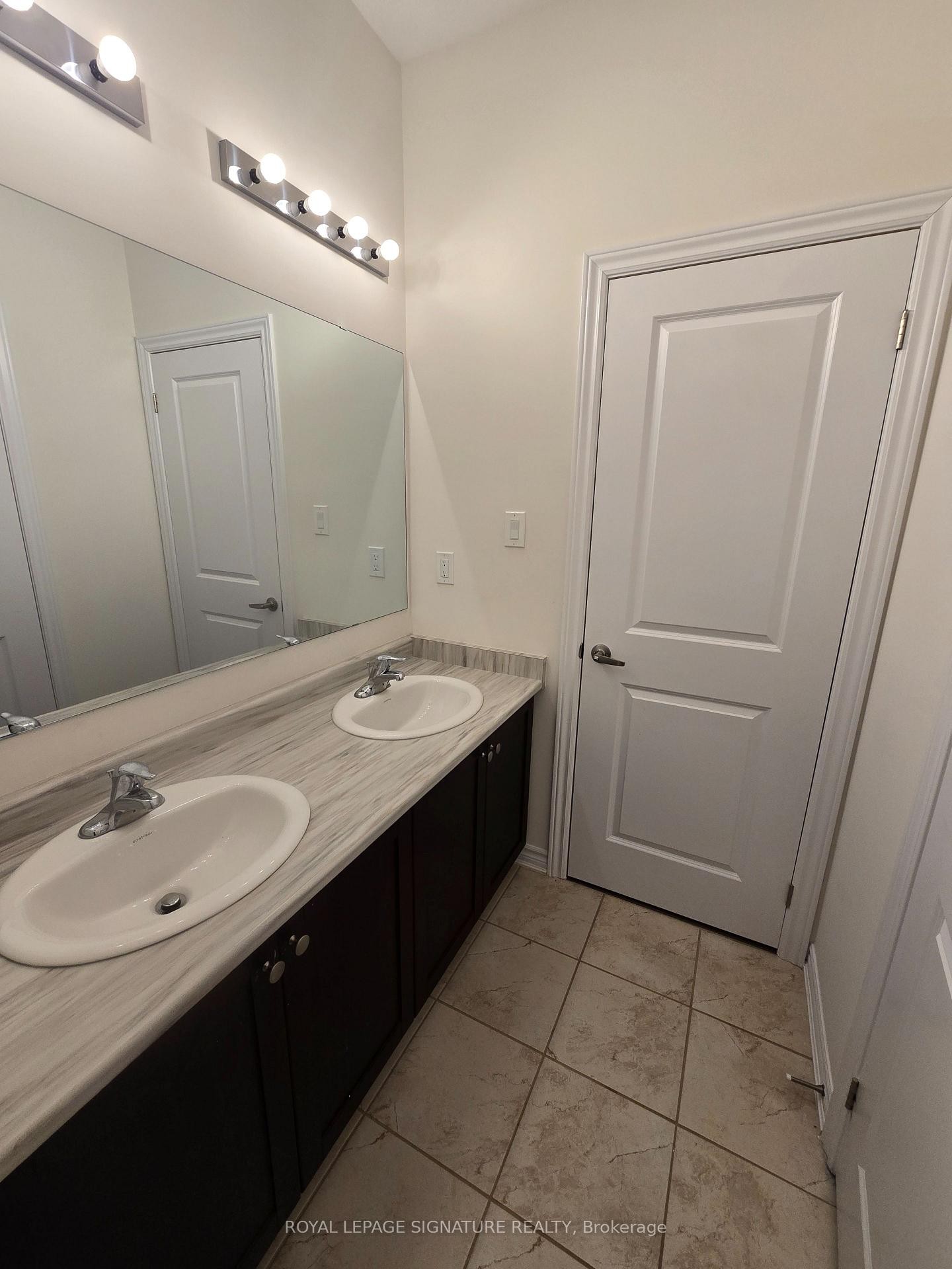 









30


Spinland

Street,
Caledon,




ON
L7C 1Z9

