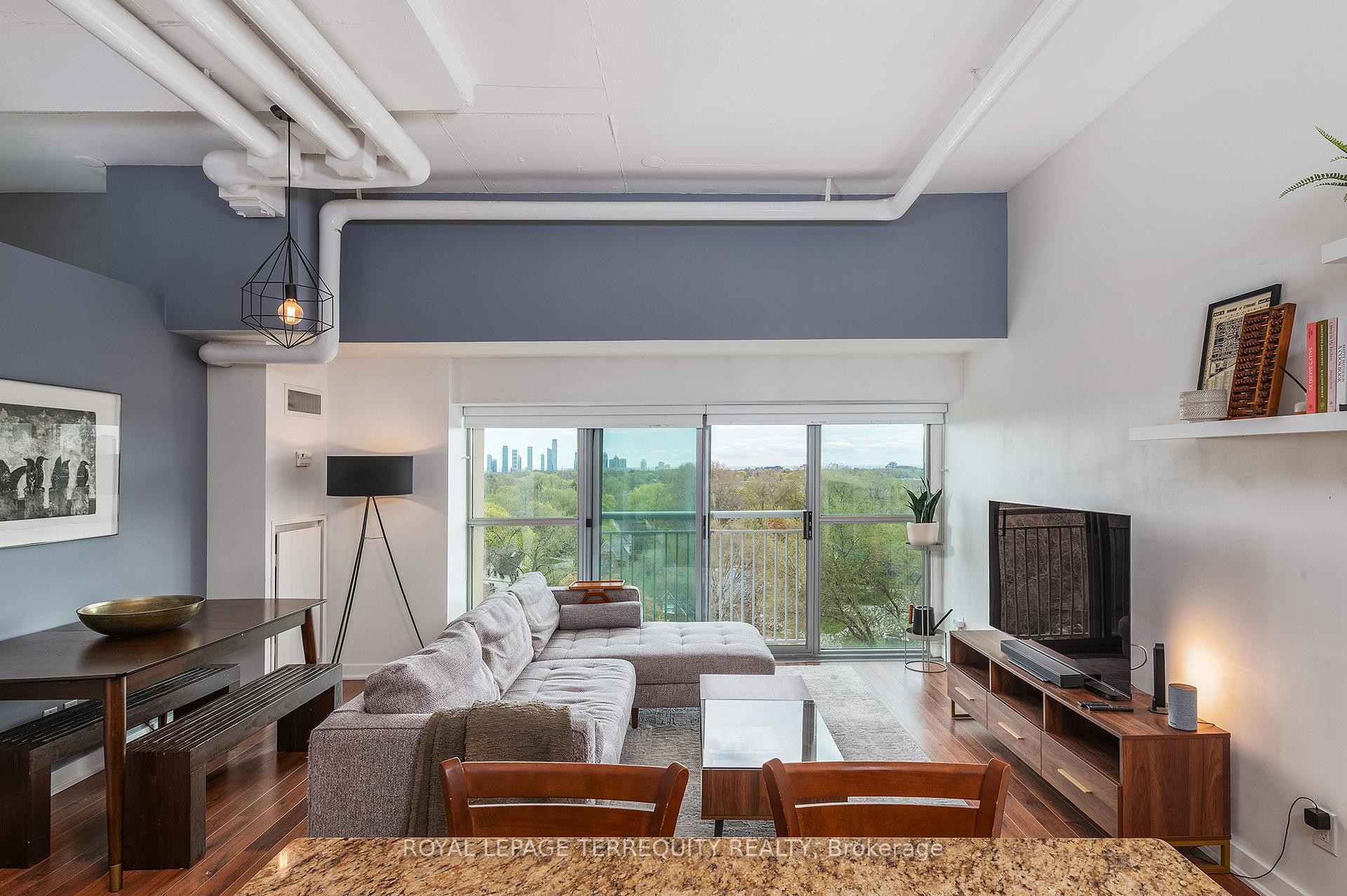 









2


Fieldway

Road, 707,
Toronto,




ON
M8Z 0B9

