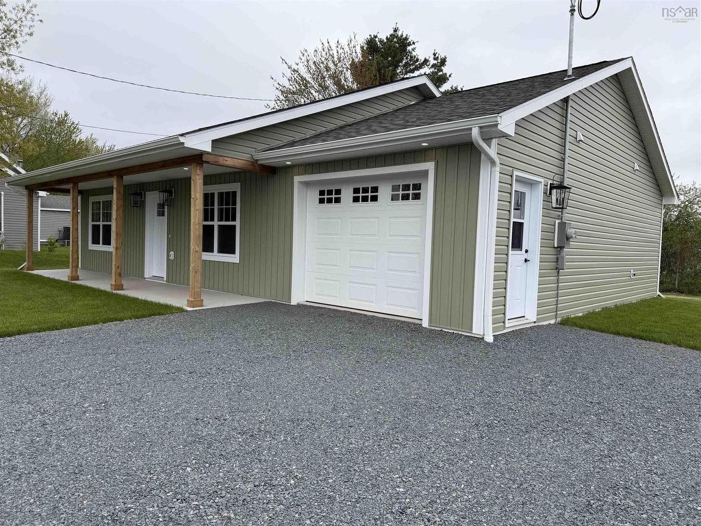 












47 Carter Road

,
Brookfield,




NS
B0N 1C0

