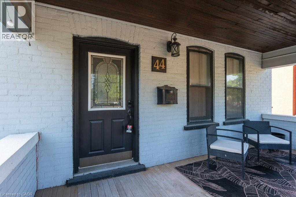












44 KRUG Street

,
Kitchener,




Ontario
N2H2X7

