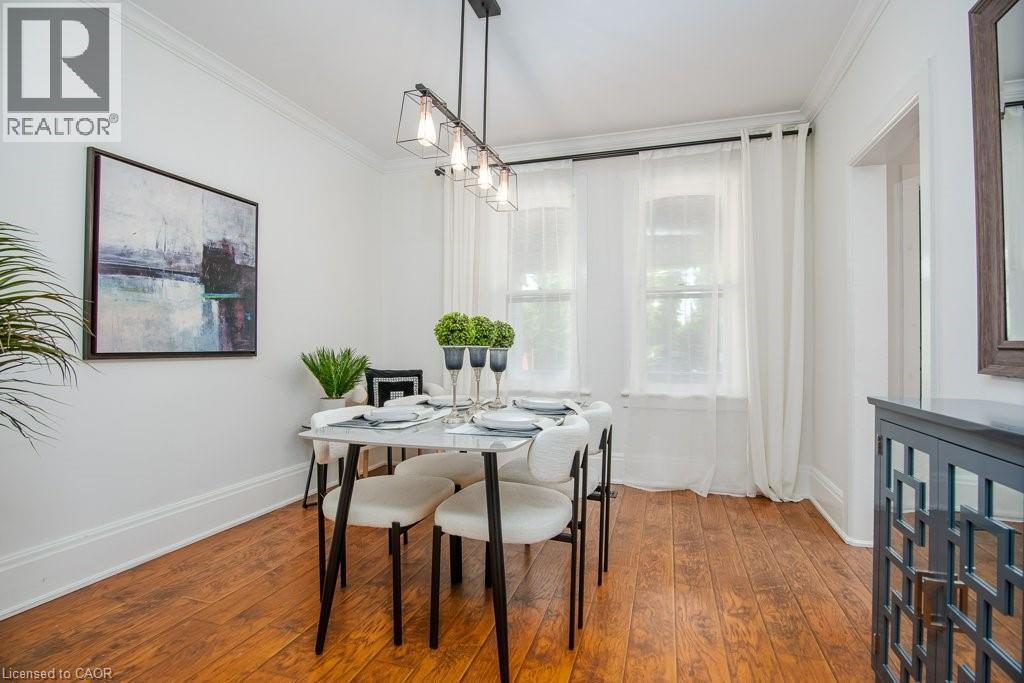 












44 KRUG Street

,
Kitchener,




Ontario
N2H2X7

