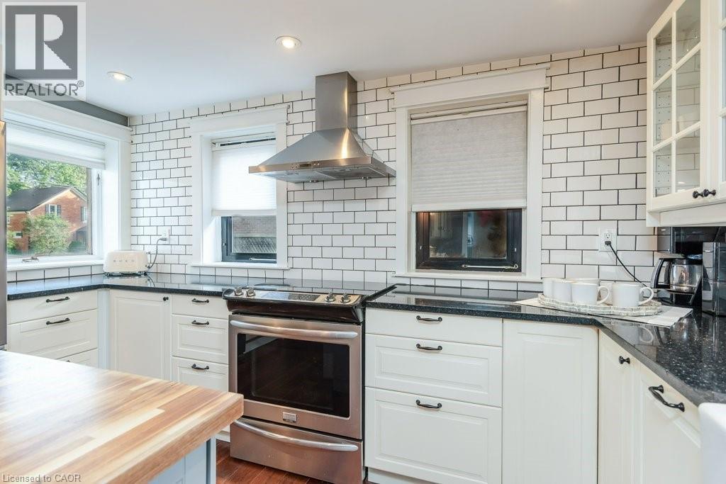 












44 KRUG Street

,
Kitchener,




Ontario
N2H2X7

