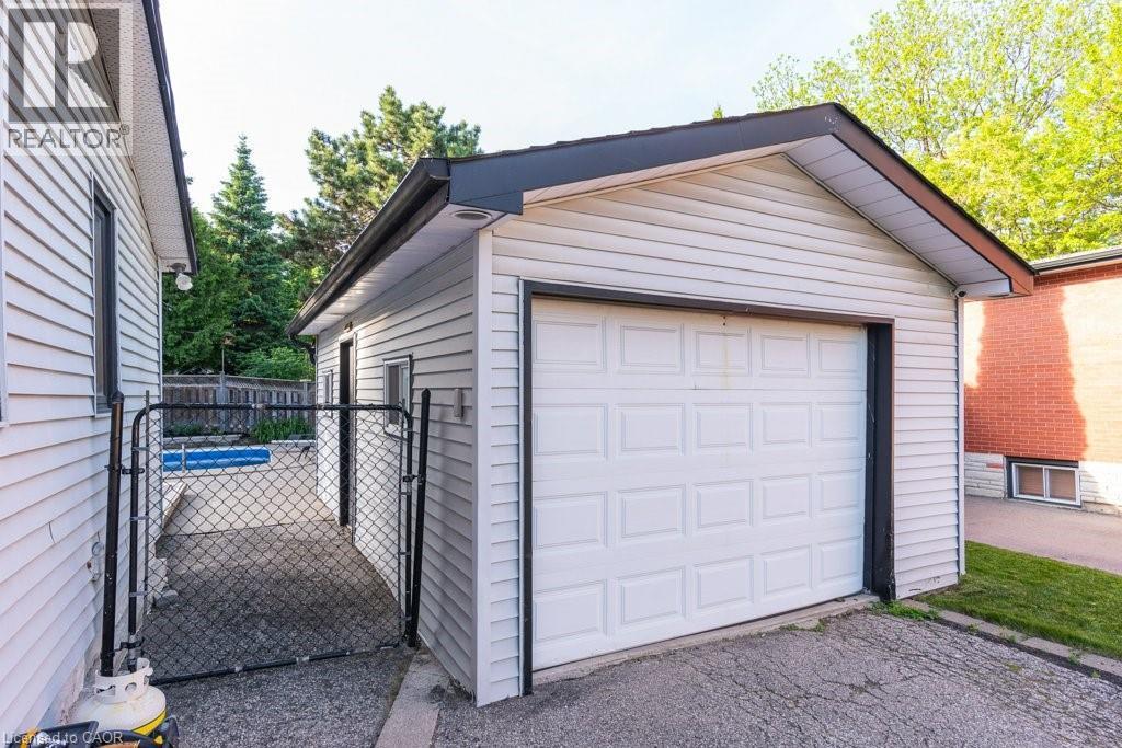 












44 KRUG Street

,
Kitchener,




Ontario
N2H2X7

