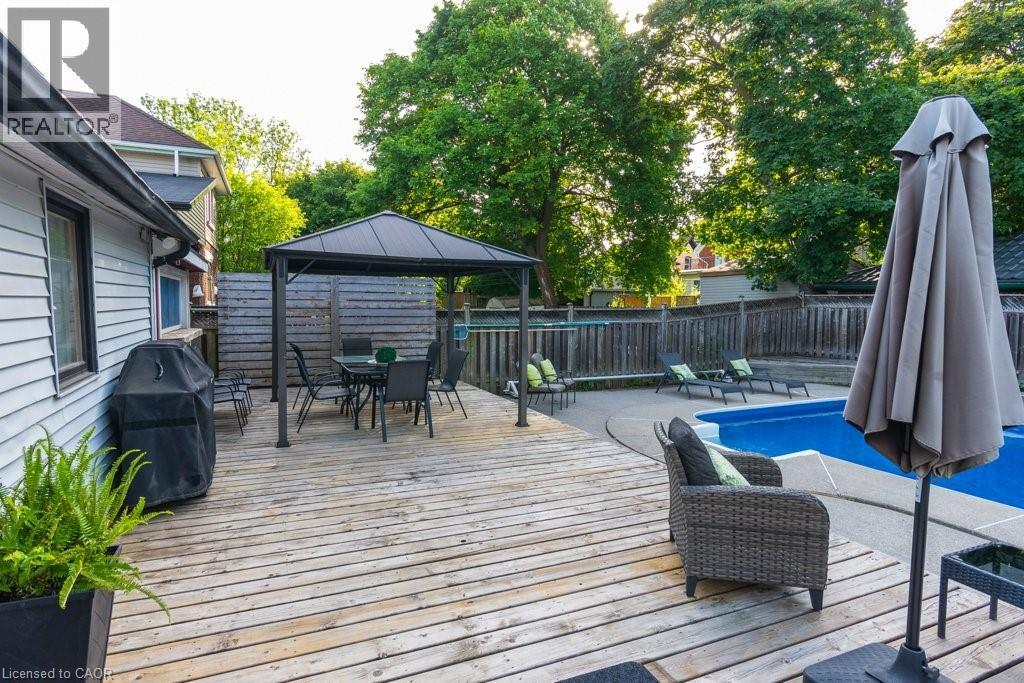 












44 KRUG Street

,
Kitchener,




Ontario
N2H2X7

