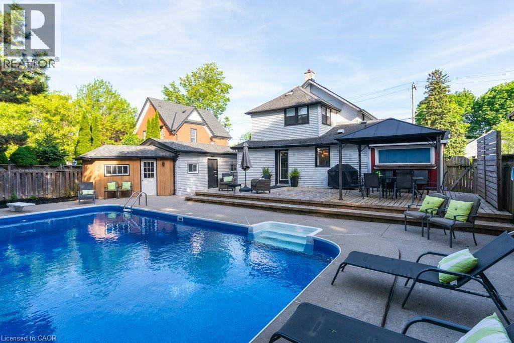 












44 KRUG Street

,
Kitchener,




Ontario
N2H2X7

